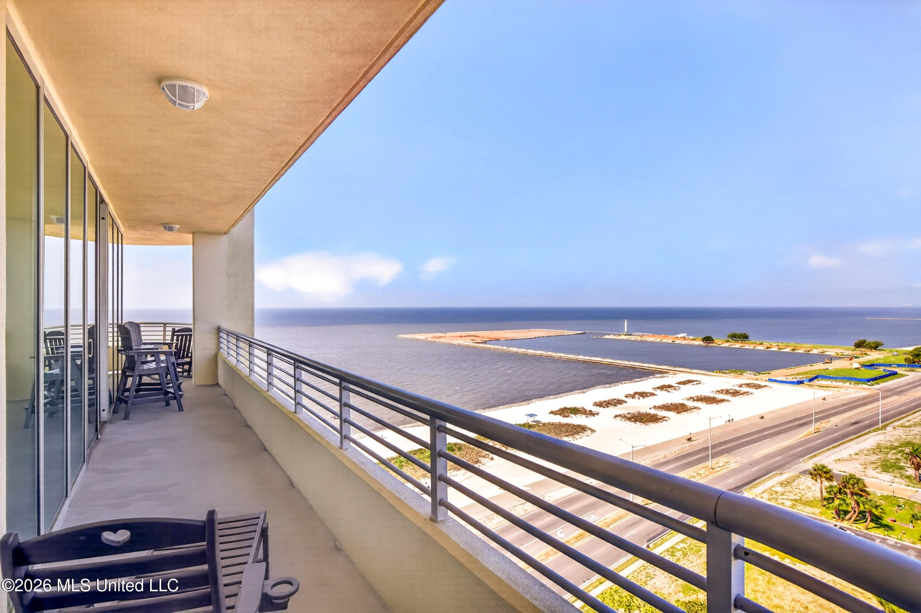2060 Beach Boulevard Property Photo 24