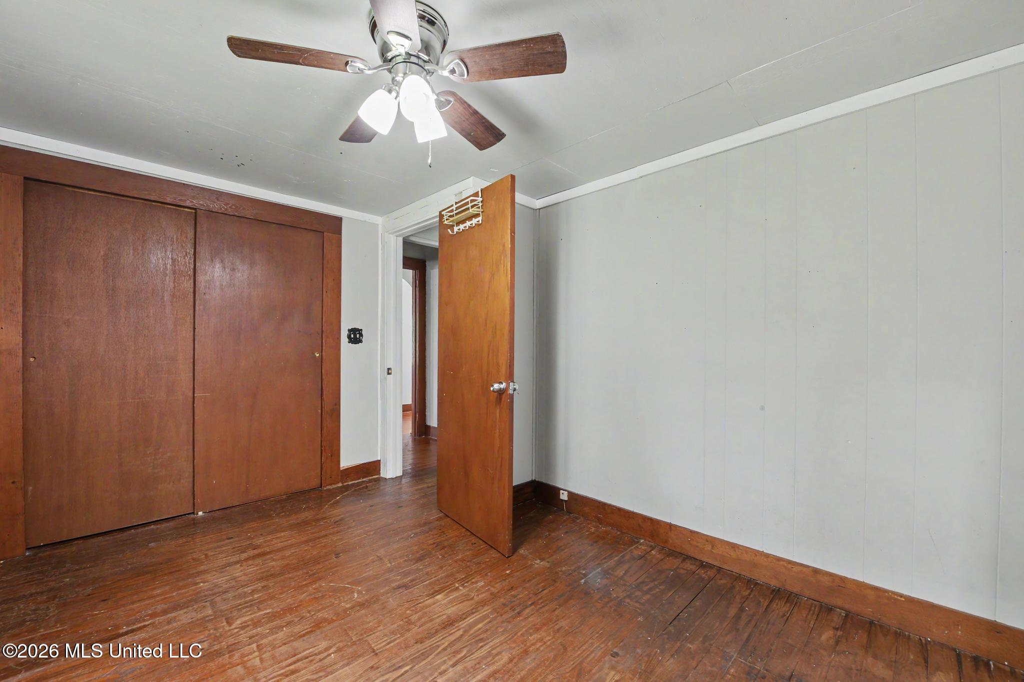 388 Oak Street Property Photo 11