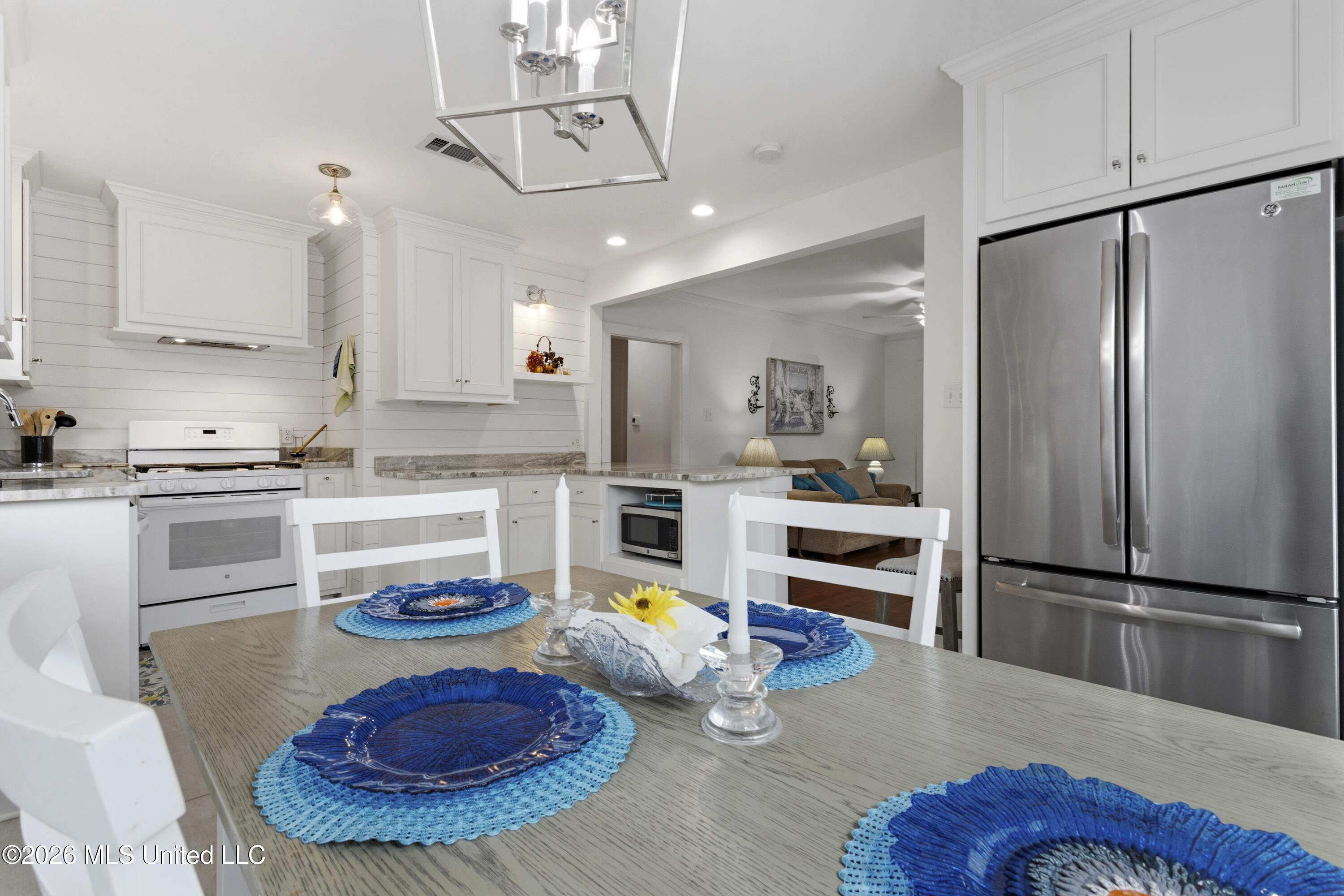 1000 27th Street Property Photo 16