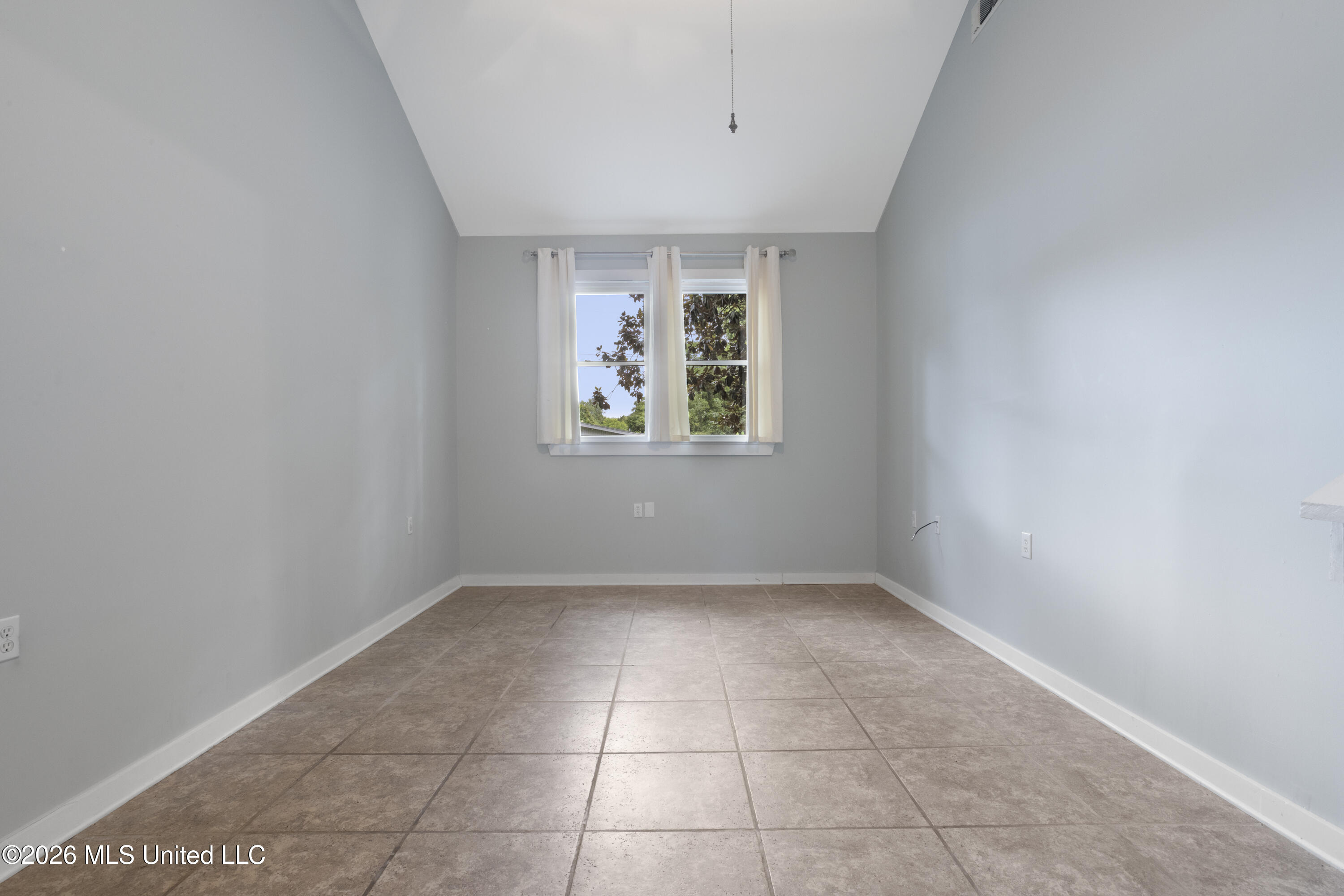 1000 27th Street Property Photo 33