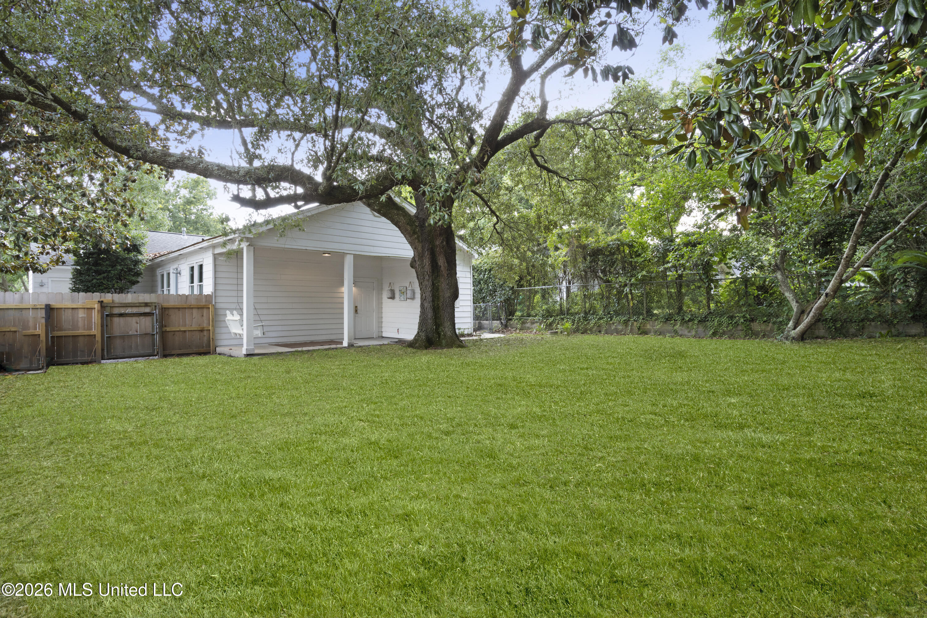 1000 27th Street Property Photo 38