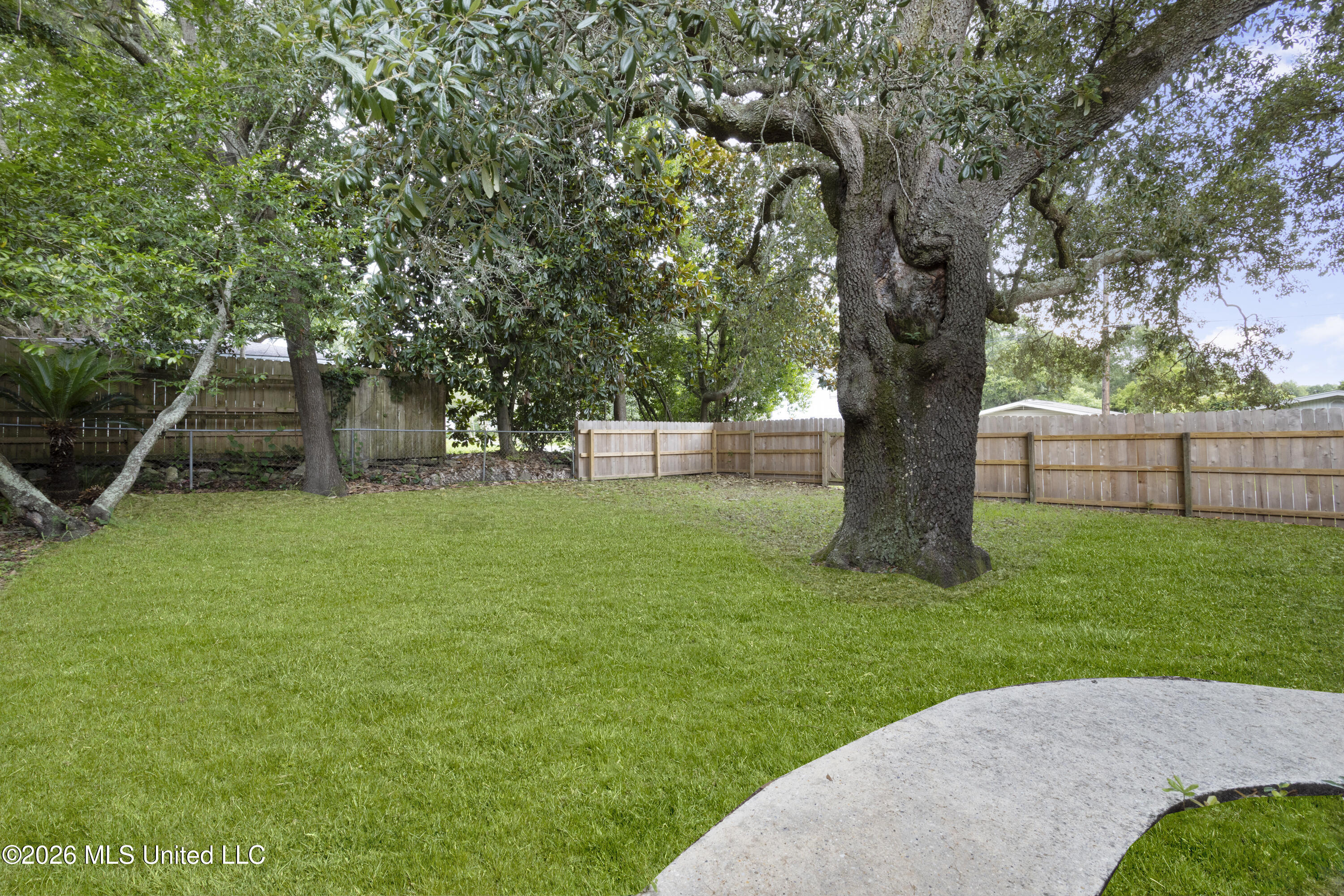 1000 27th Street Property Photo 39