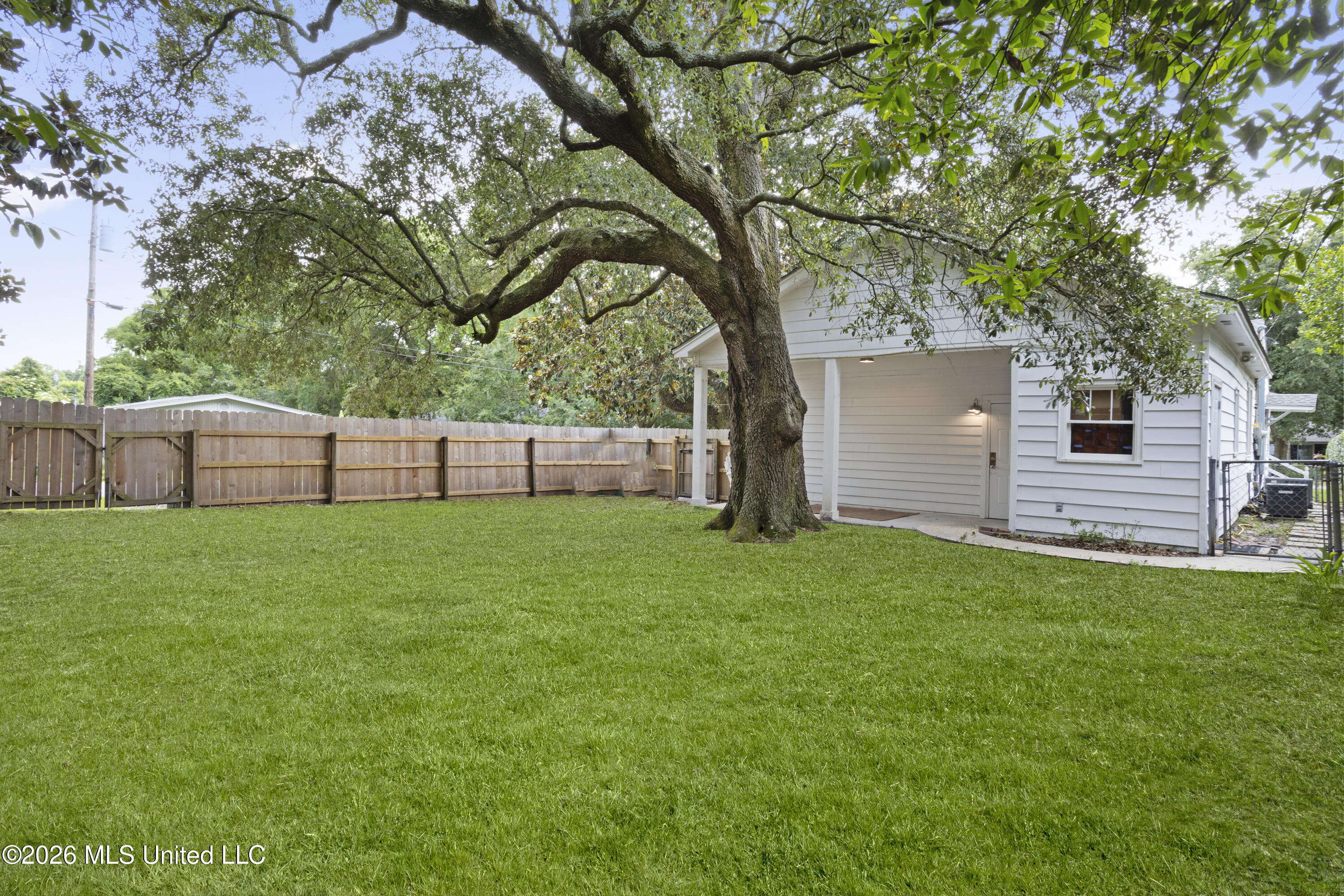 1000 27th Street Property Photo 40