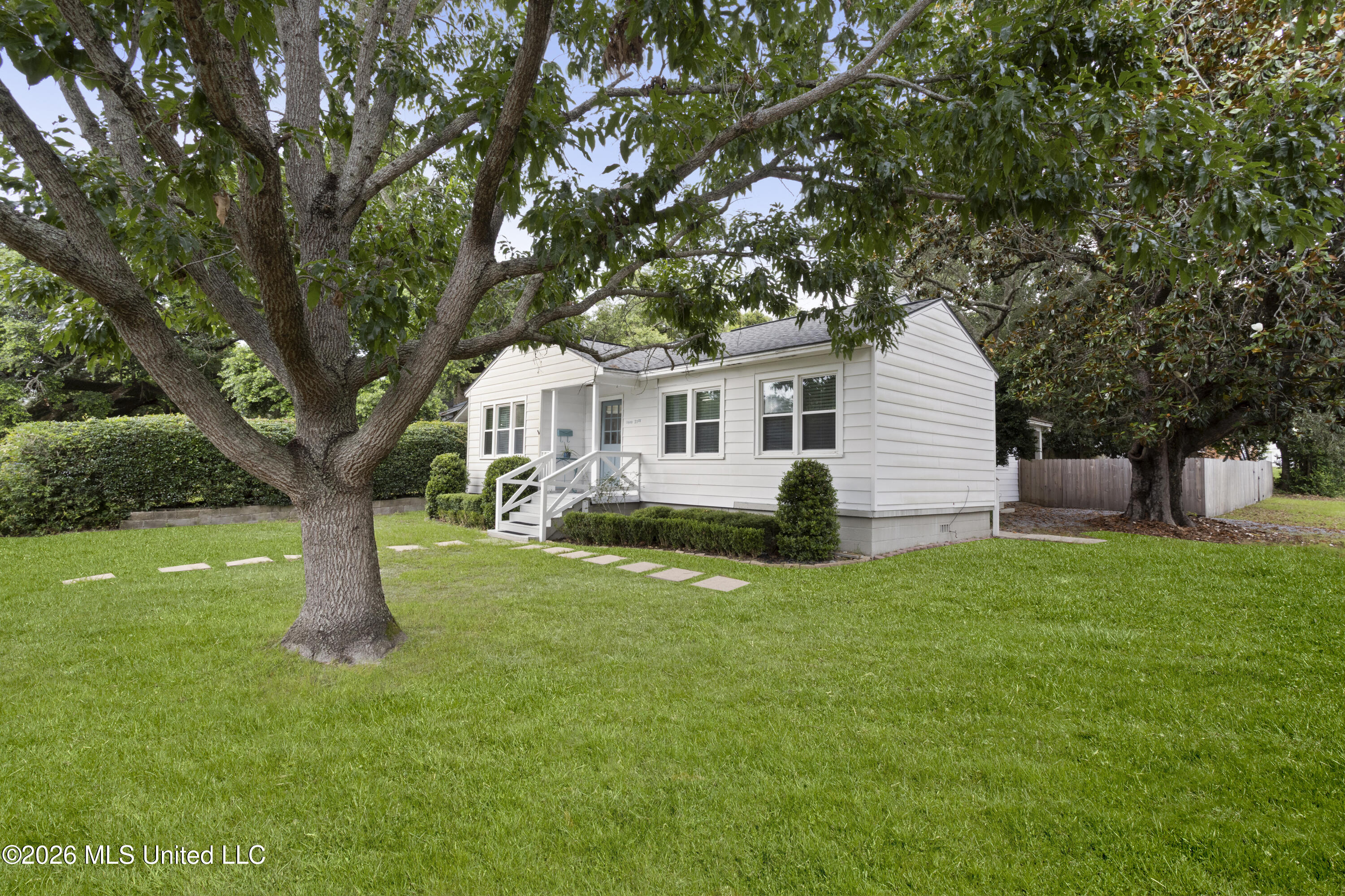 1000 27th Street Property Photo 44