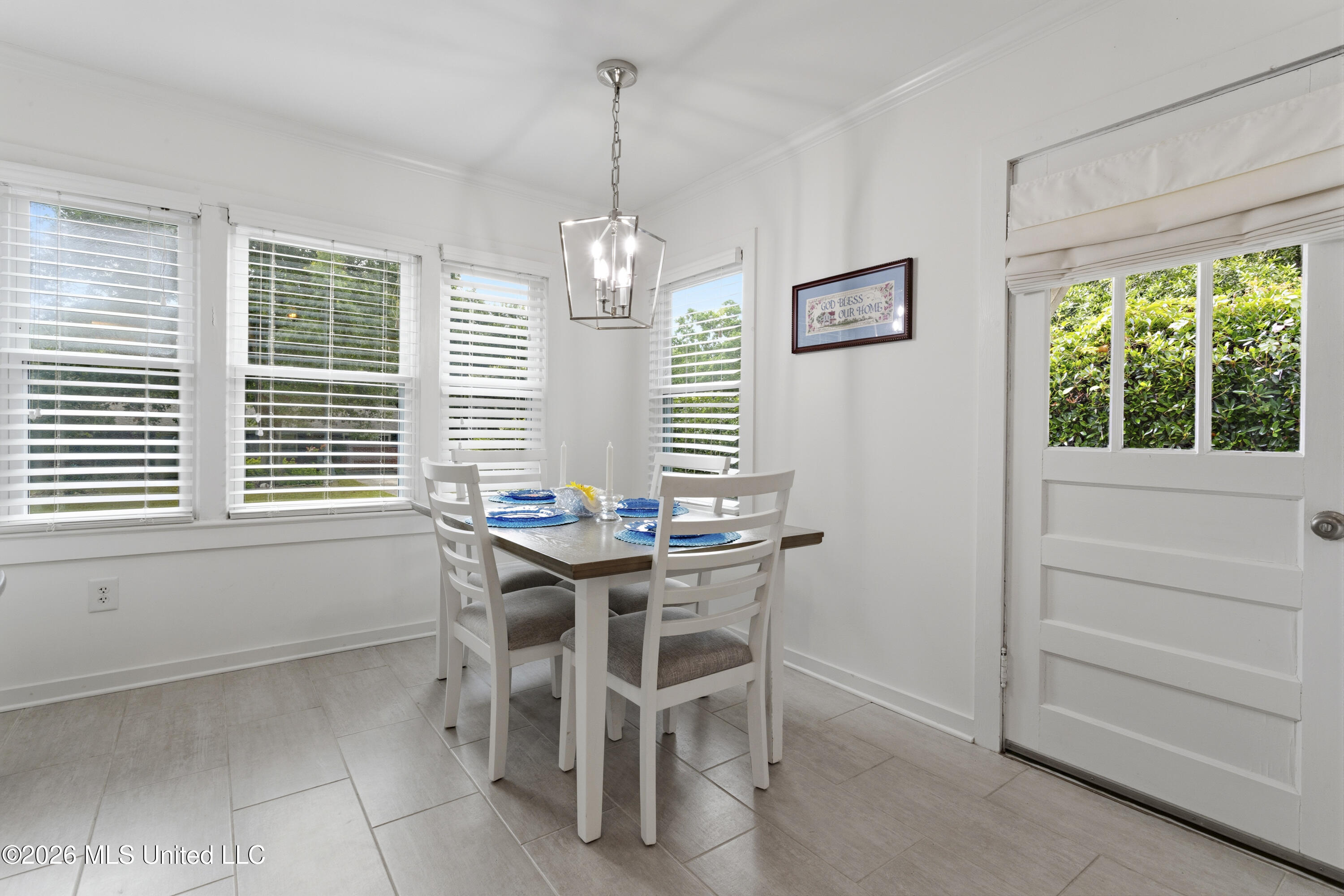 1000 27th Street Property Photo 15