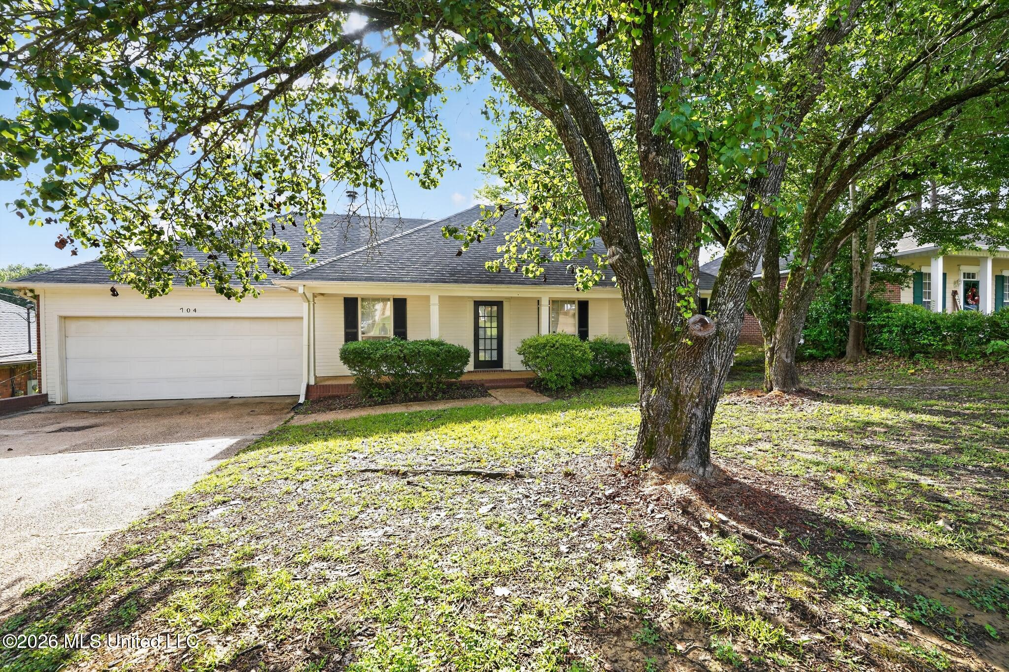 704 Dunleith Lane