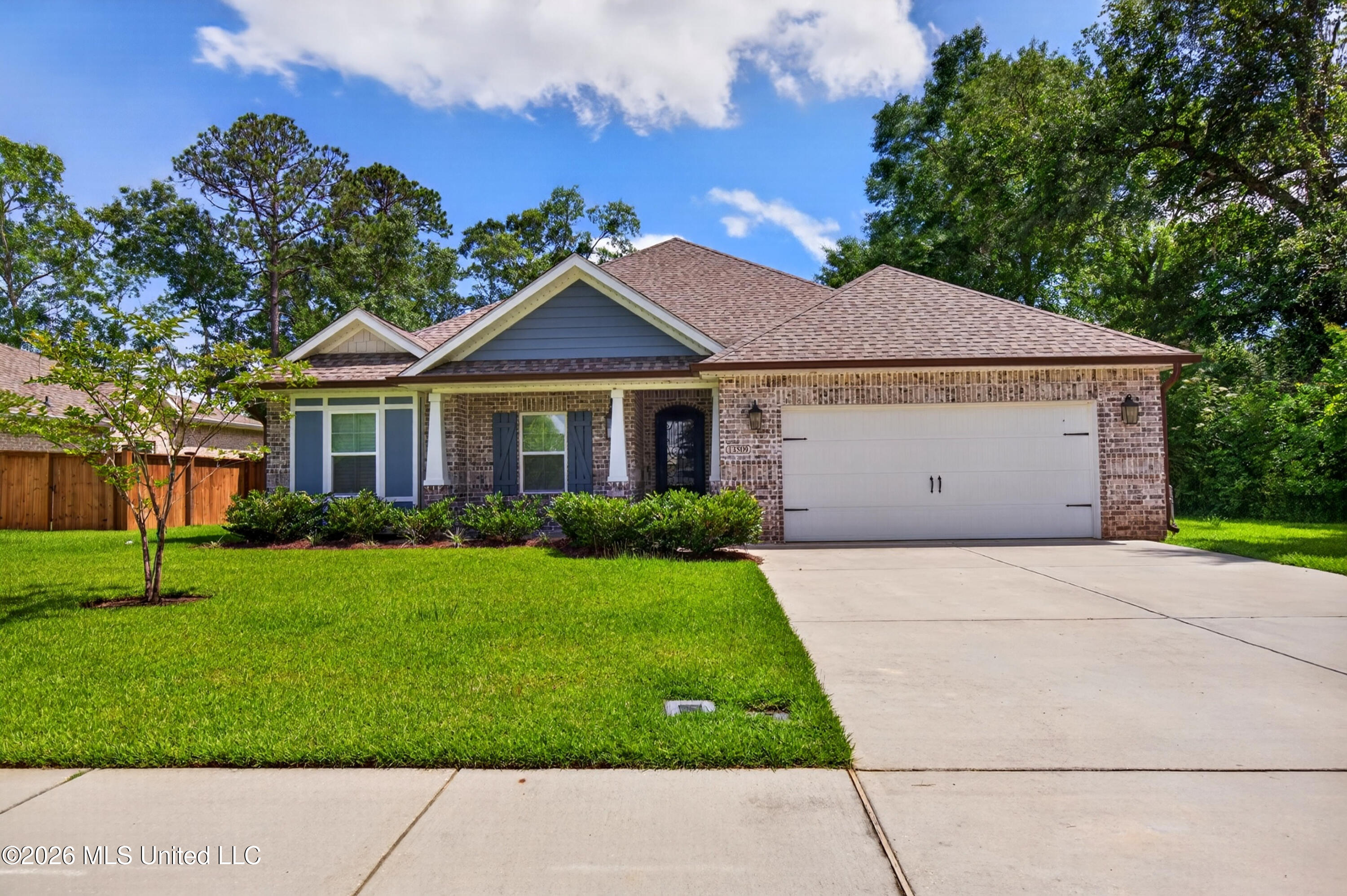 13509 Evergreen Drive Property Photo 1