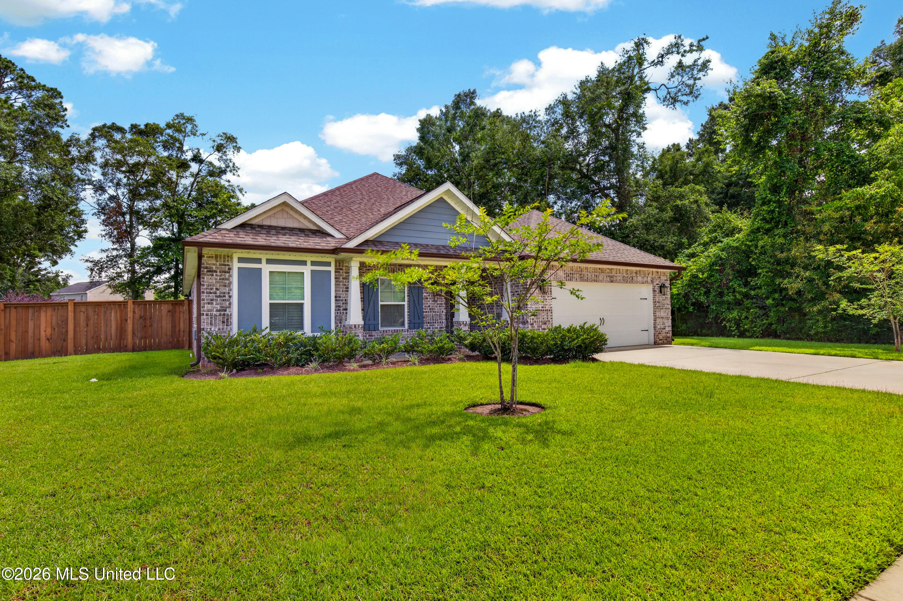 13509 Evergreen Drive Property Photo 3