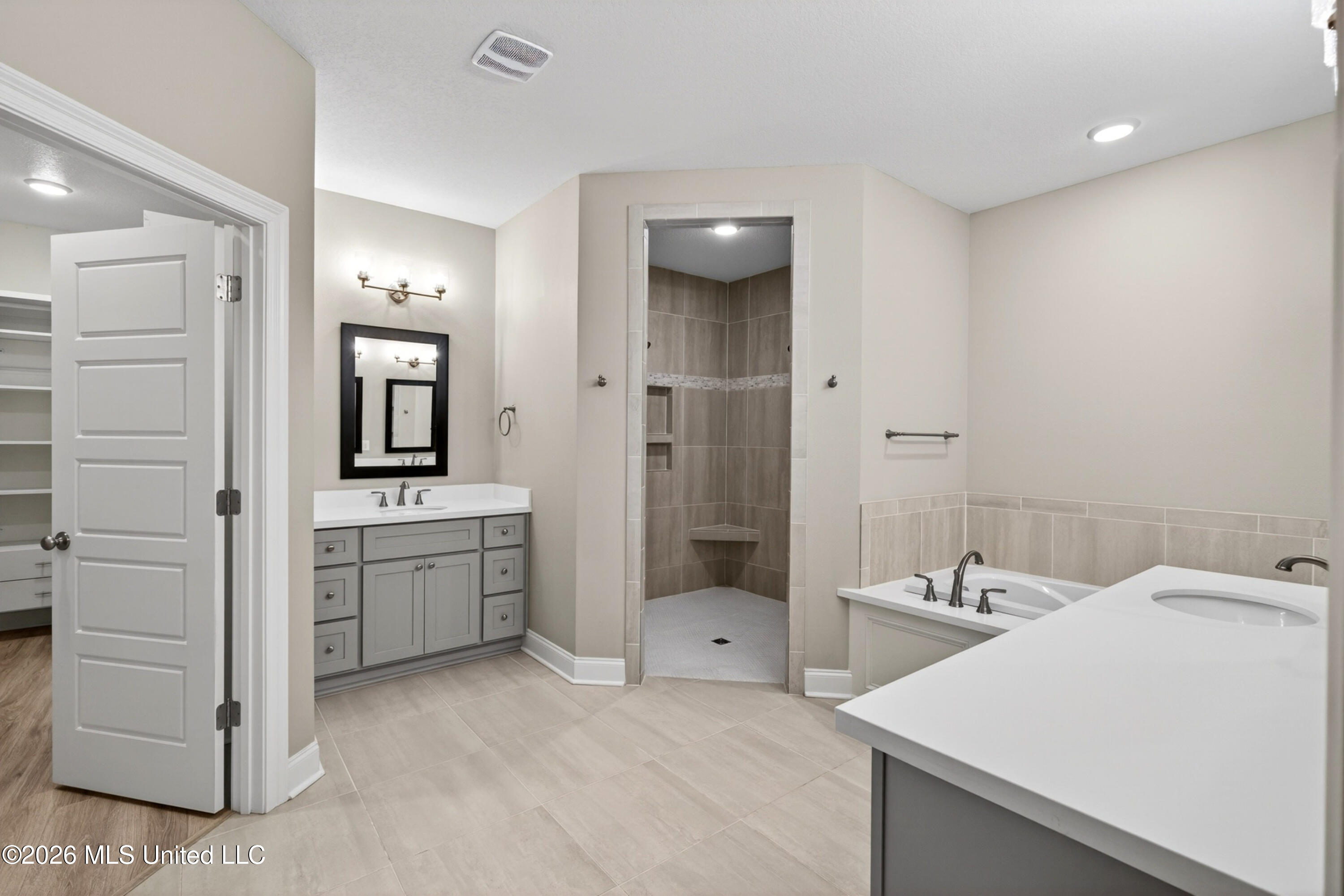 13509 Evergreen Drive Property Photo 22