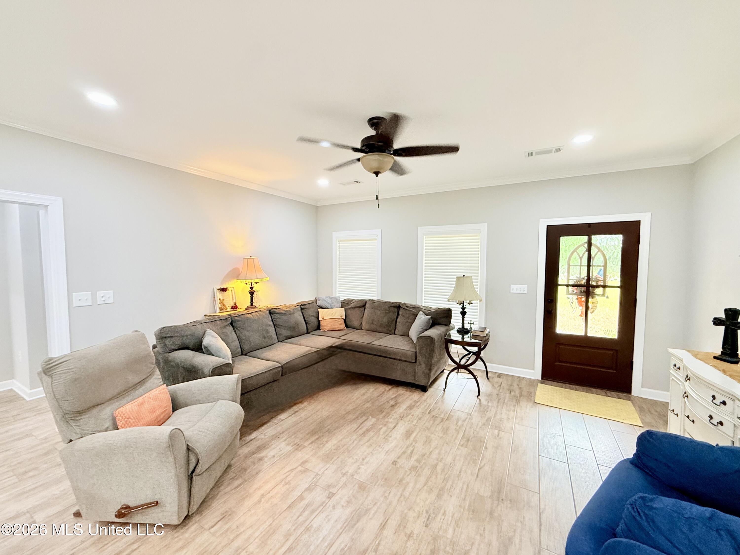 1230 Riverdale Road Property Photo 6