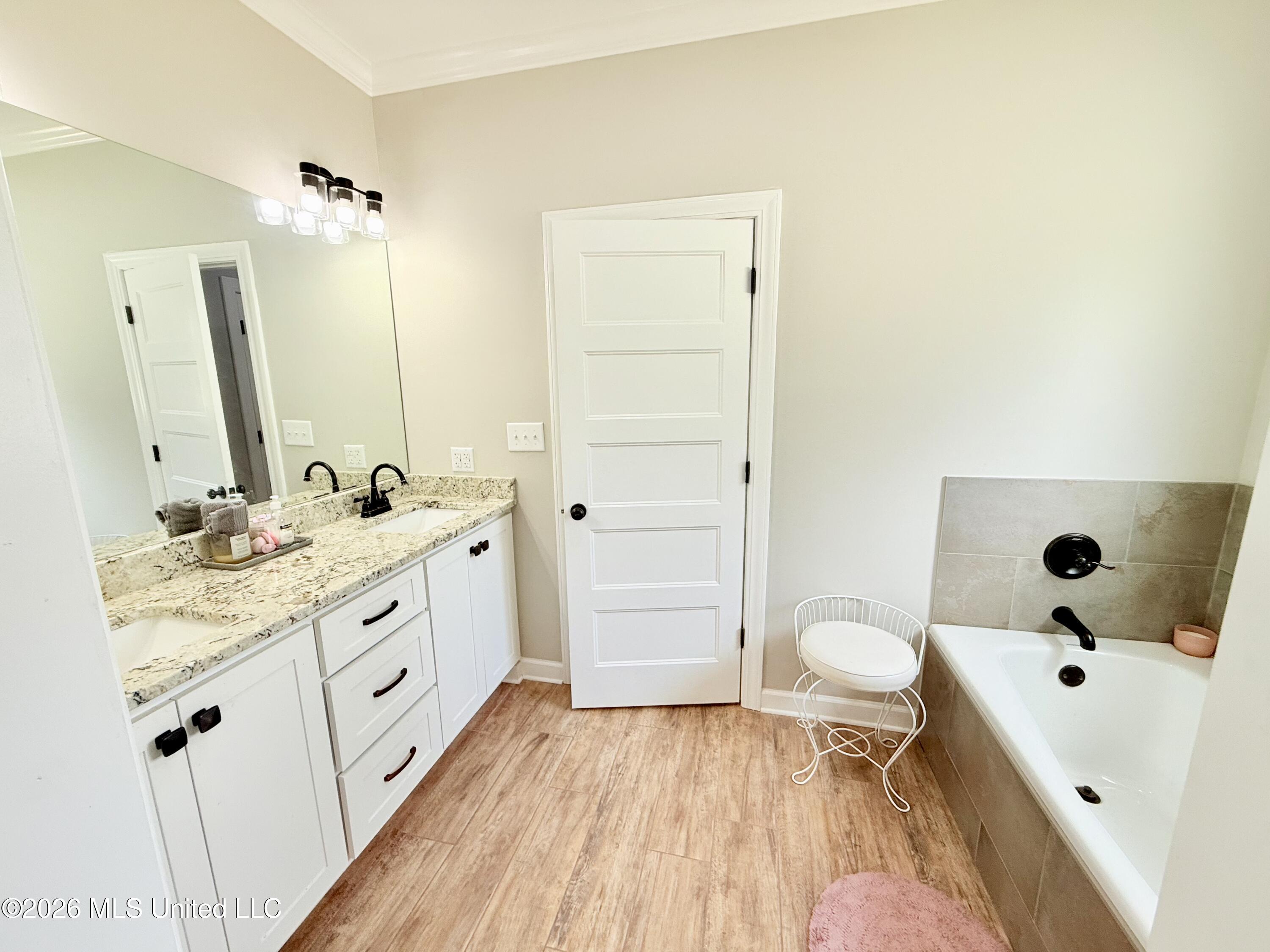 1230 Riverdale Road Property Photo 10