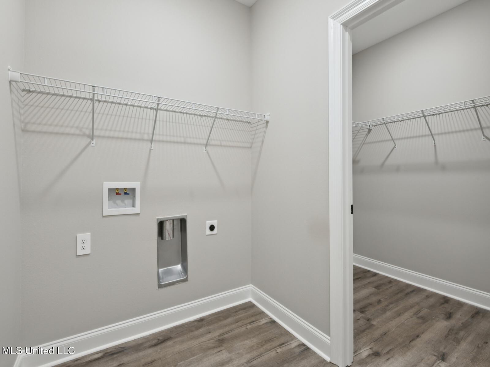10415 Landon Meadows Drive Property Photo 19