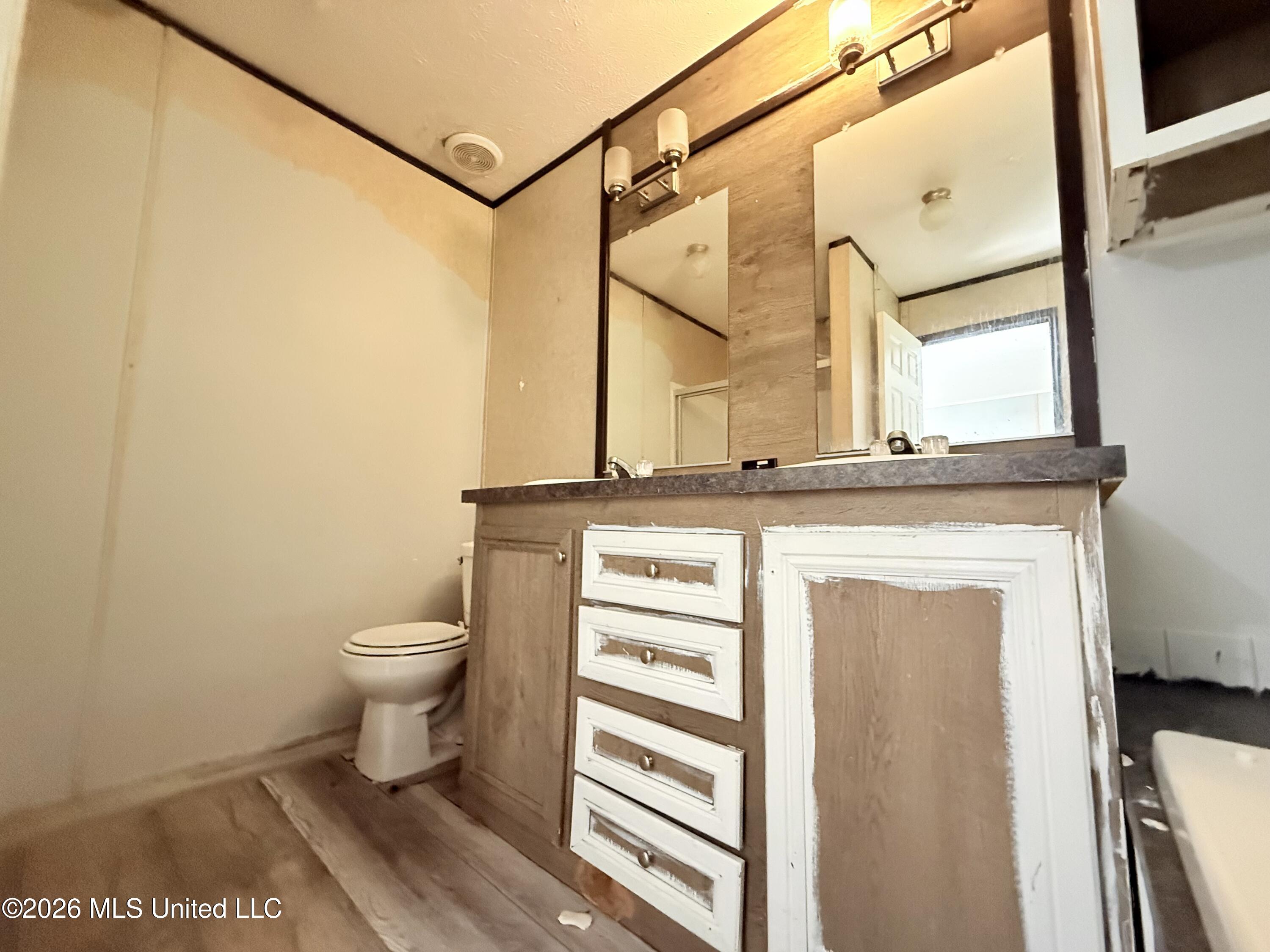 16 Durr Lane Property Photo 9