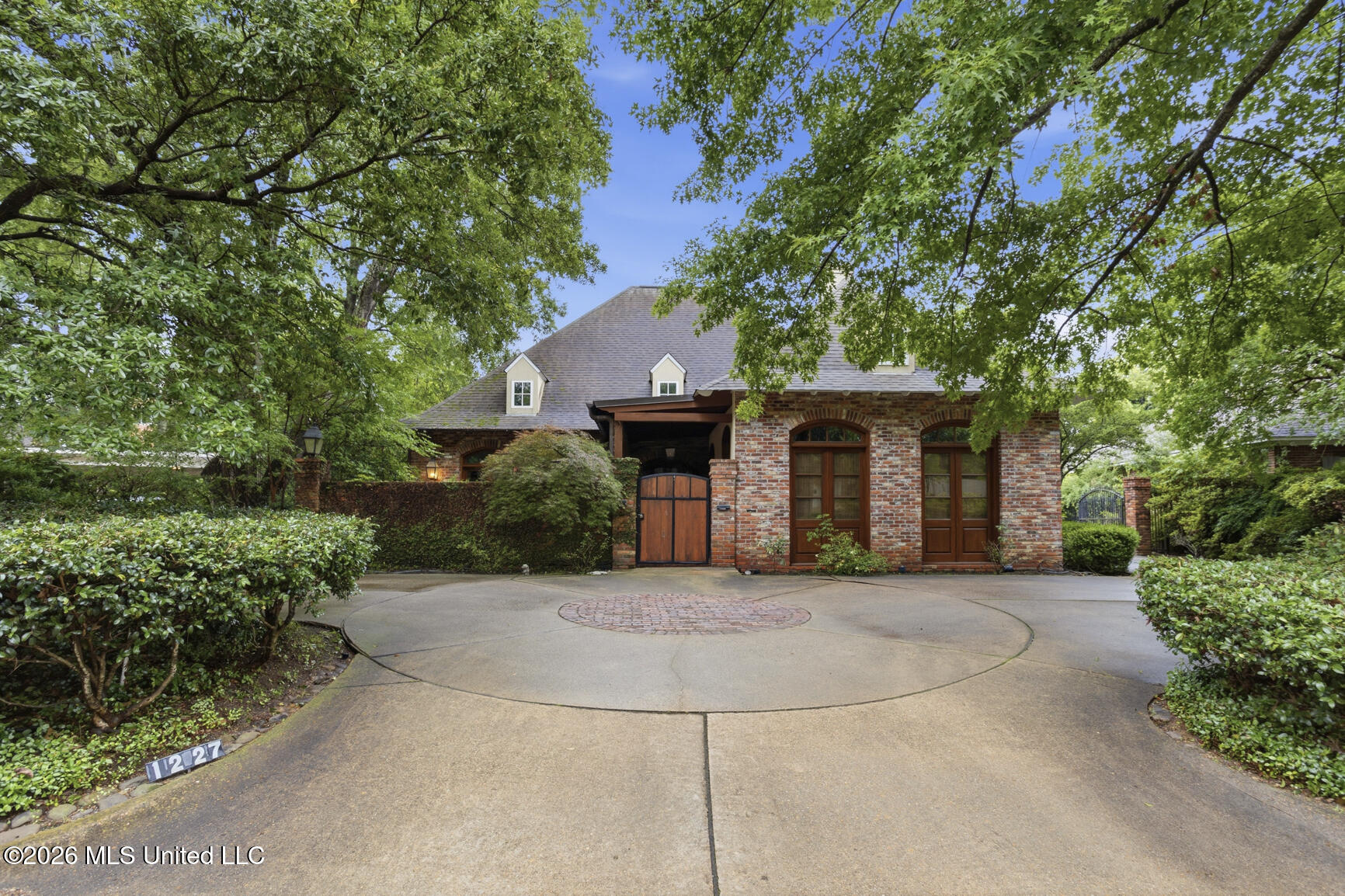 1227 Belvoir Place Property Photo 1