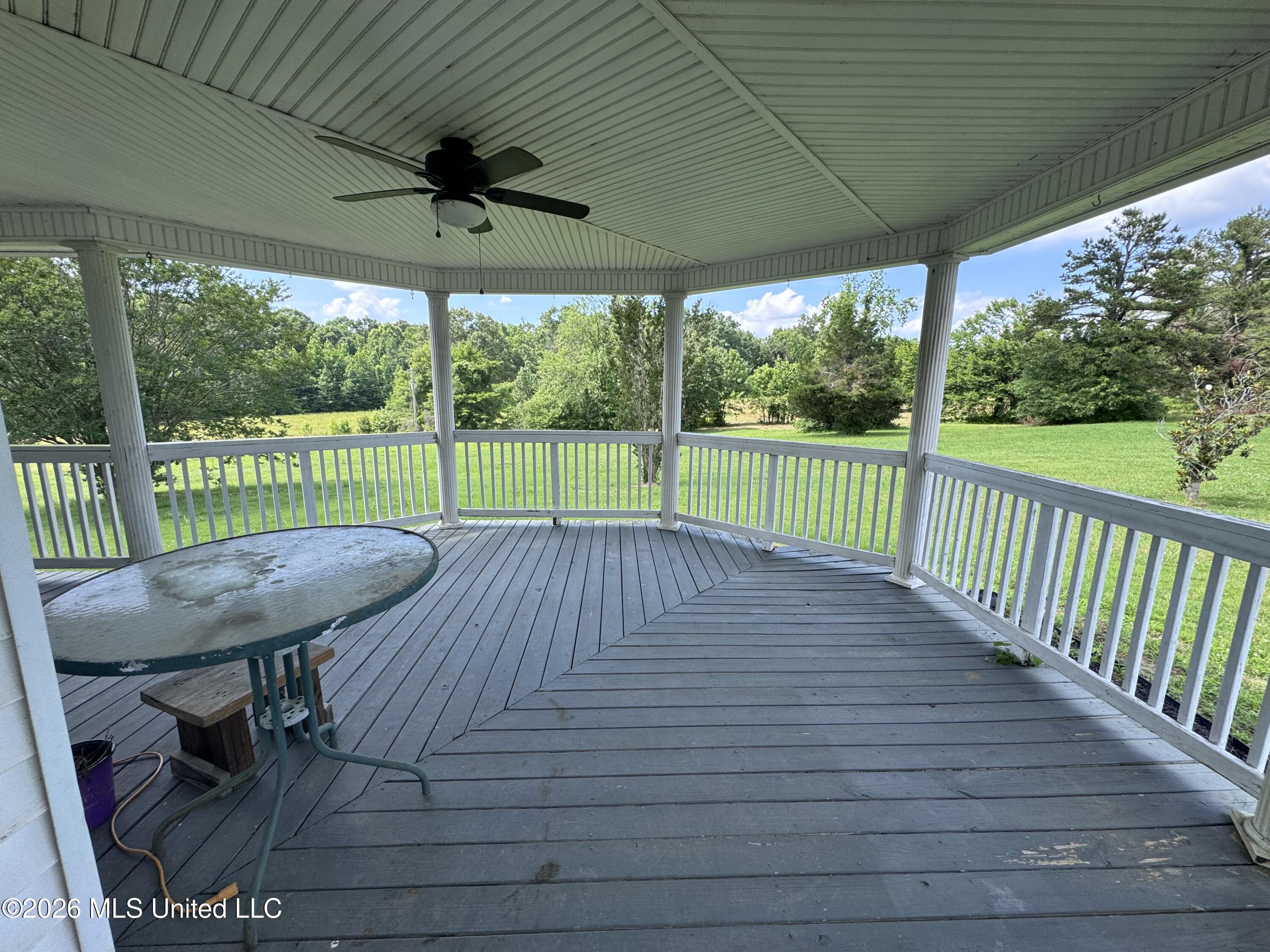 102 Peacock Holler Property Photo 26