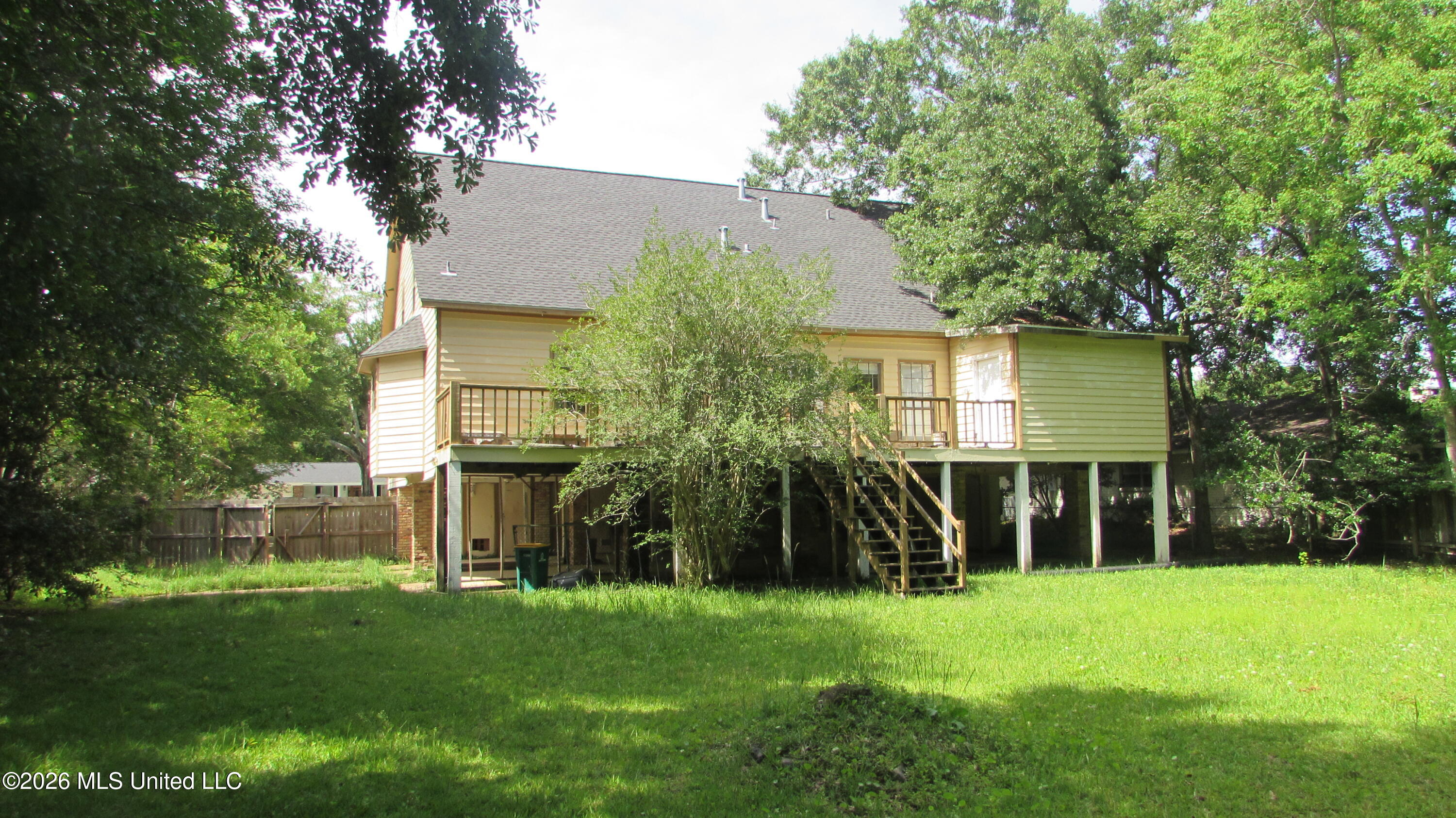 14 Greenbriar Drive Property Photo 12