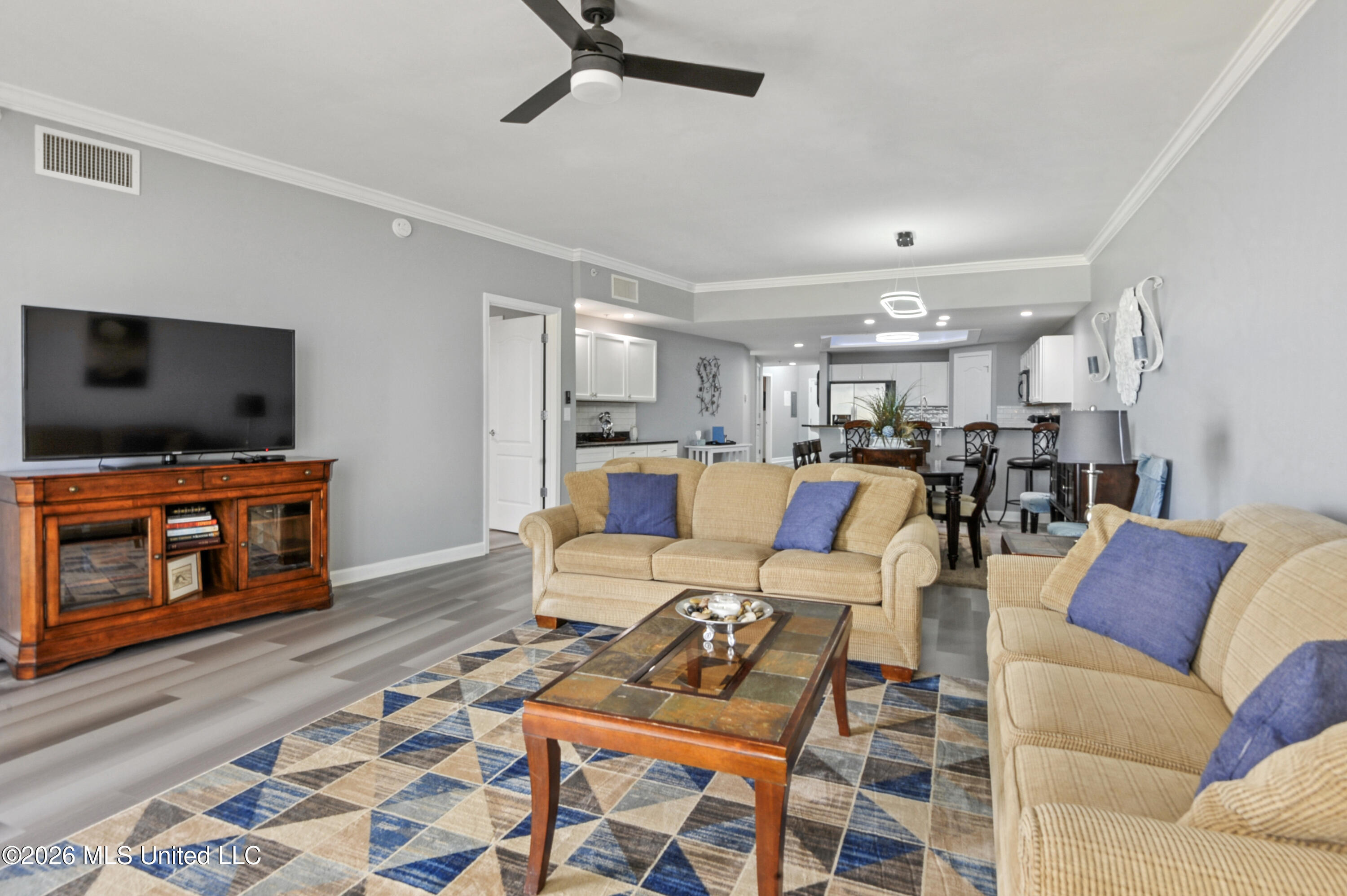 1200 Beach Drive Property Photo 7