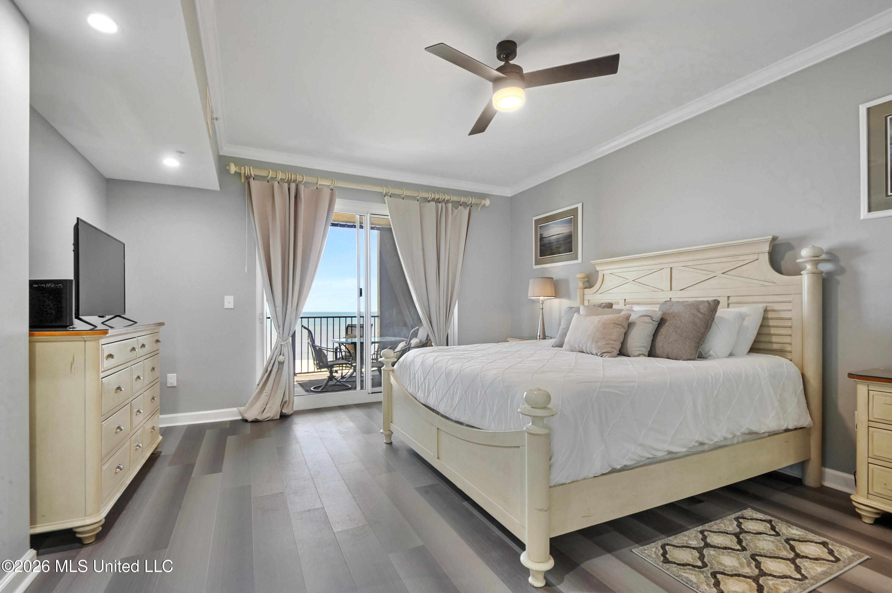 1200 Beach Drive Property Photo 12