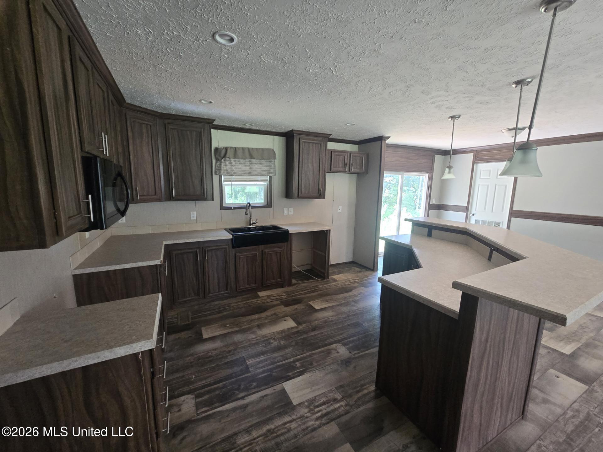 847 Ridge Alley Property Photo 3