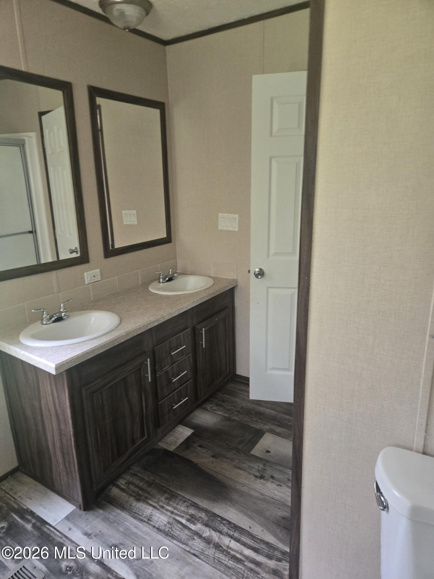 847 Ridge Alley Property Photo 16