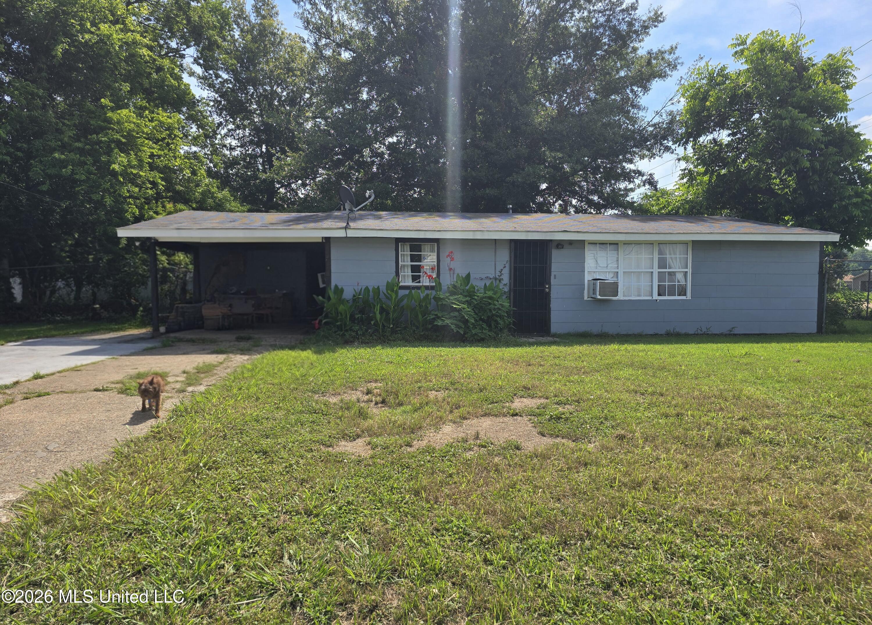 547 N Delta Street Property Photo 1