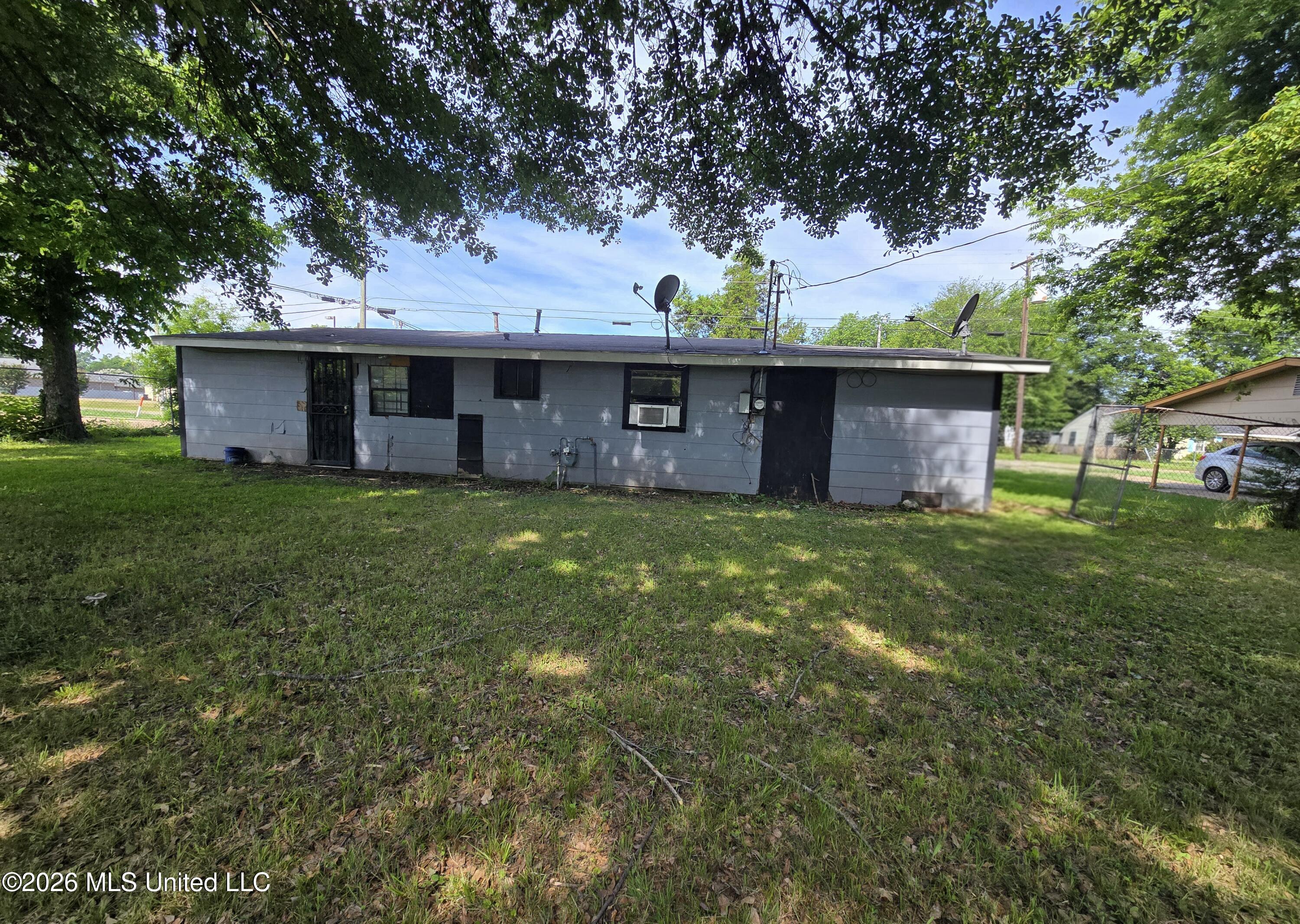 547 N Delta Street Property Photo 11