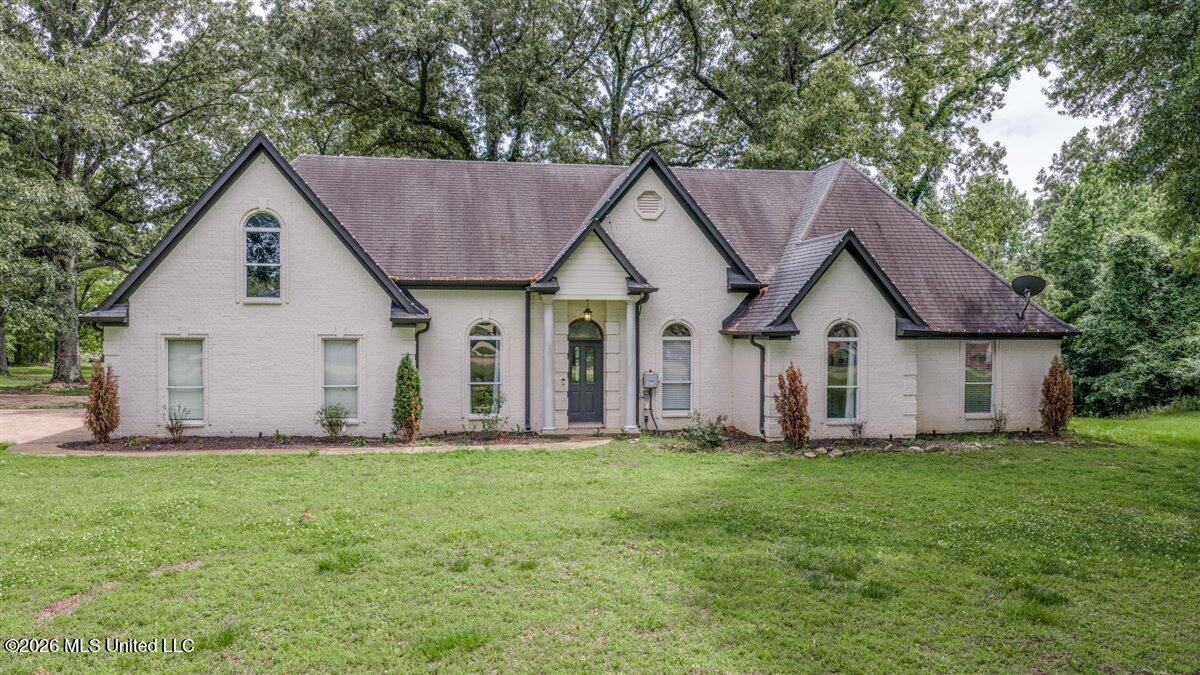 1605 Windy Lane Property Photo 2