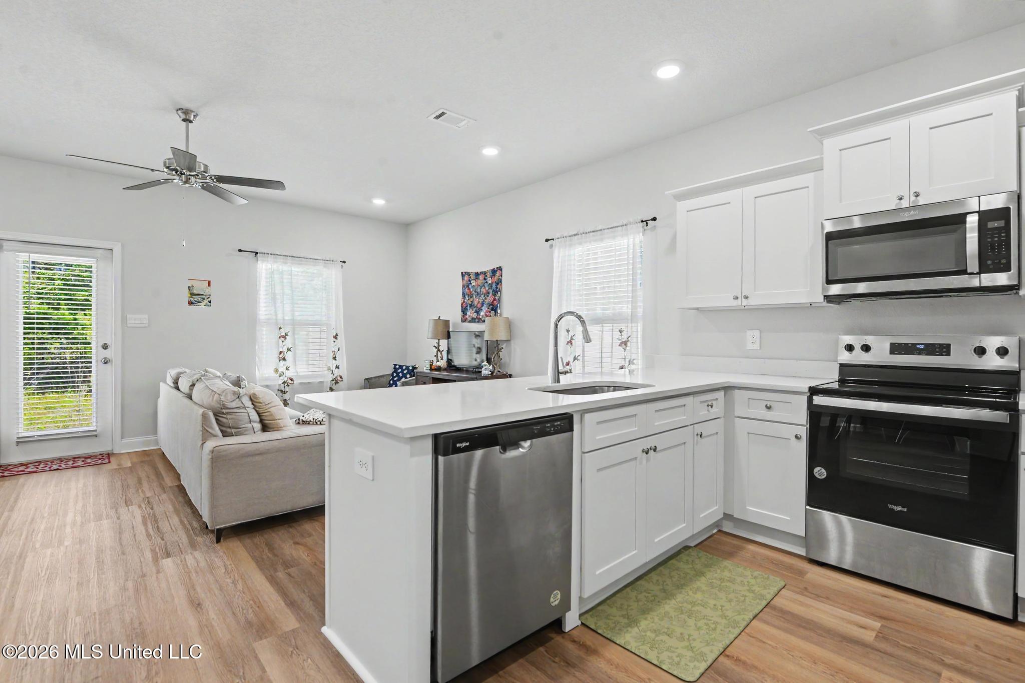 7845 Reagan Court Property Photo 8