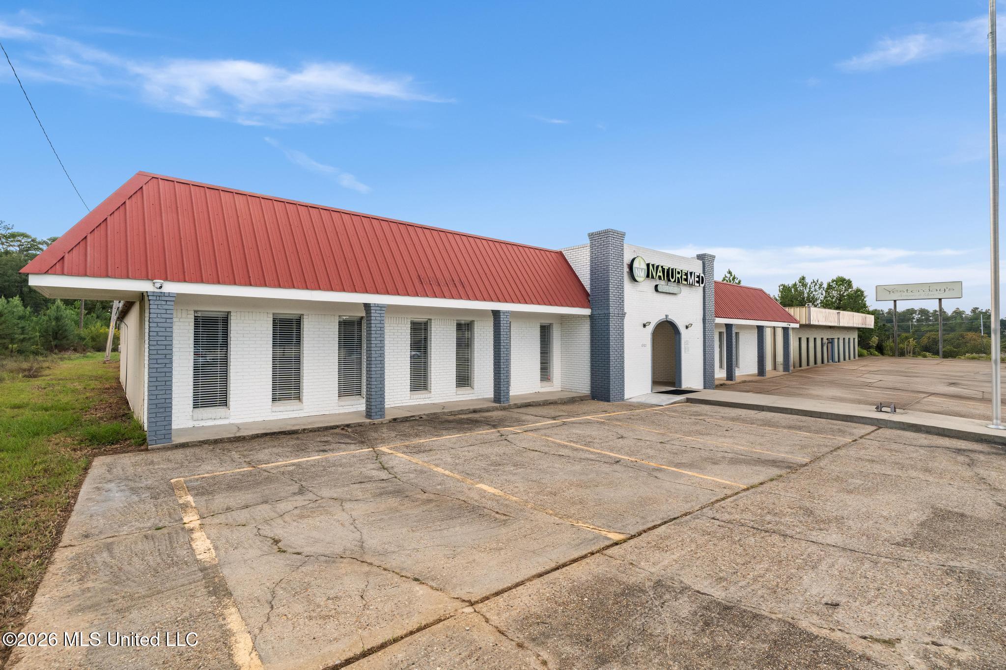 6401 Us 49 Property Photo 2