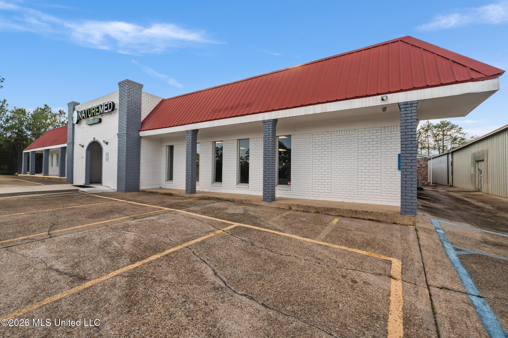 6401 Us 49 Property Photo 3