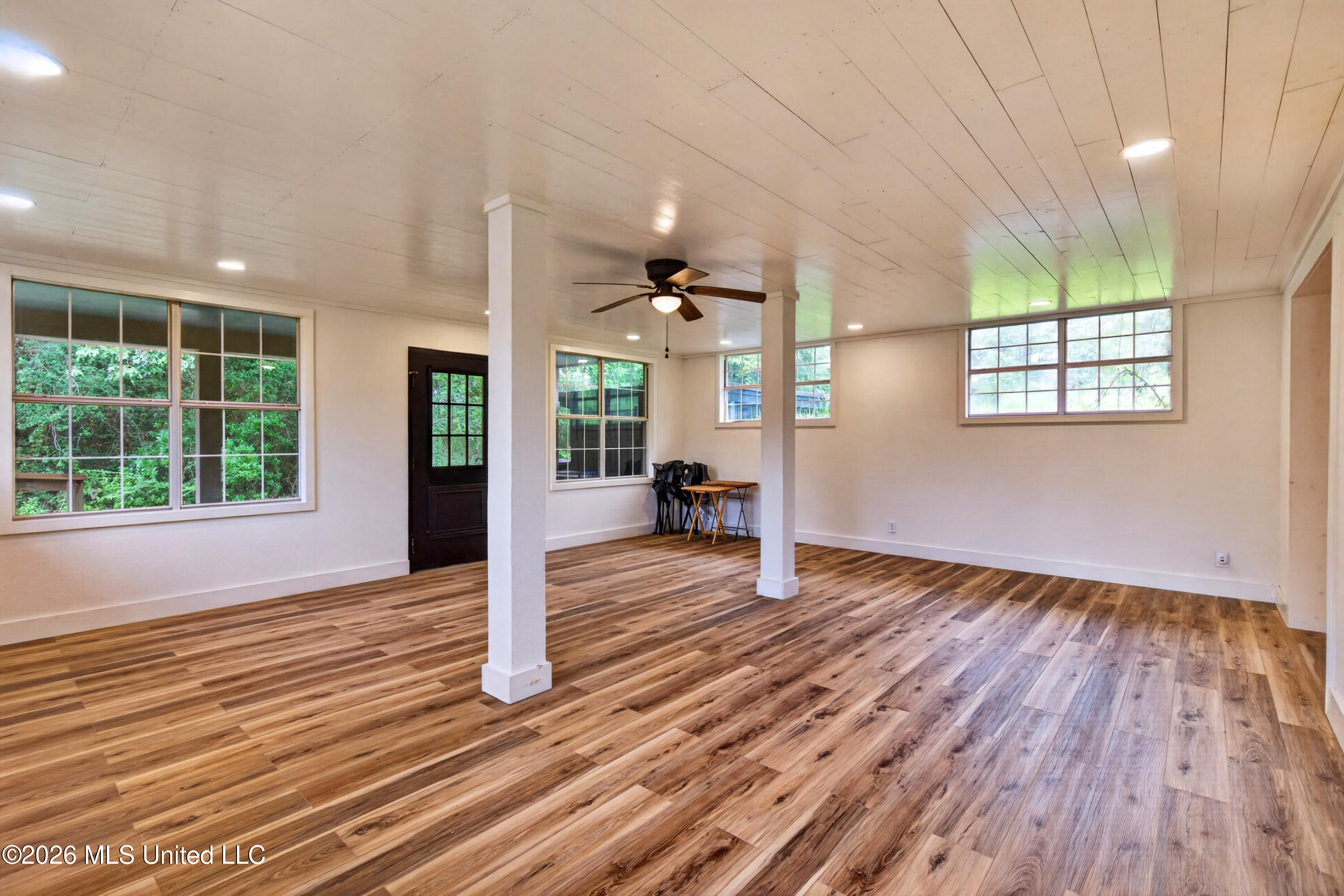 15706 57 Highway Property Photo 7