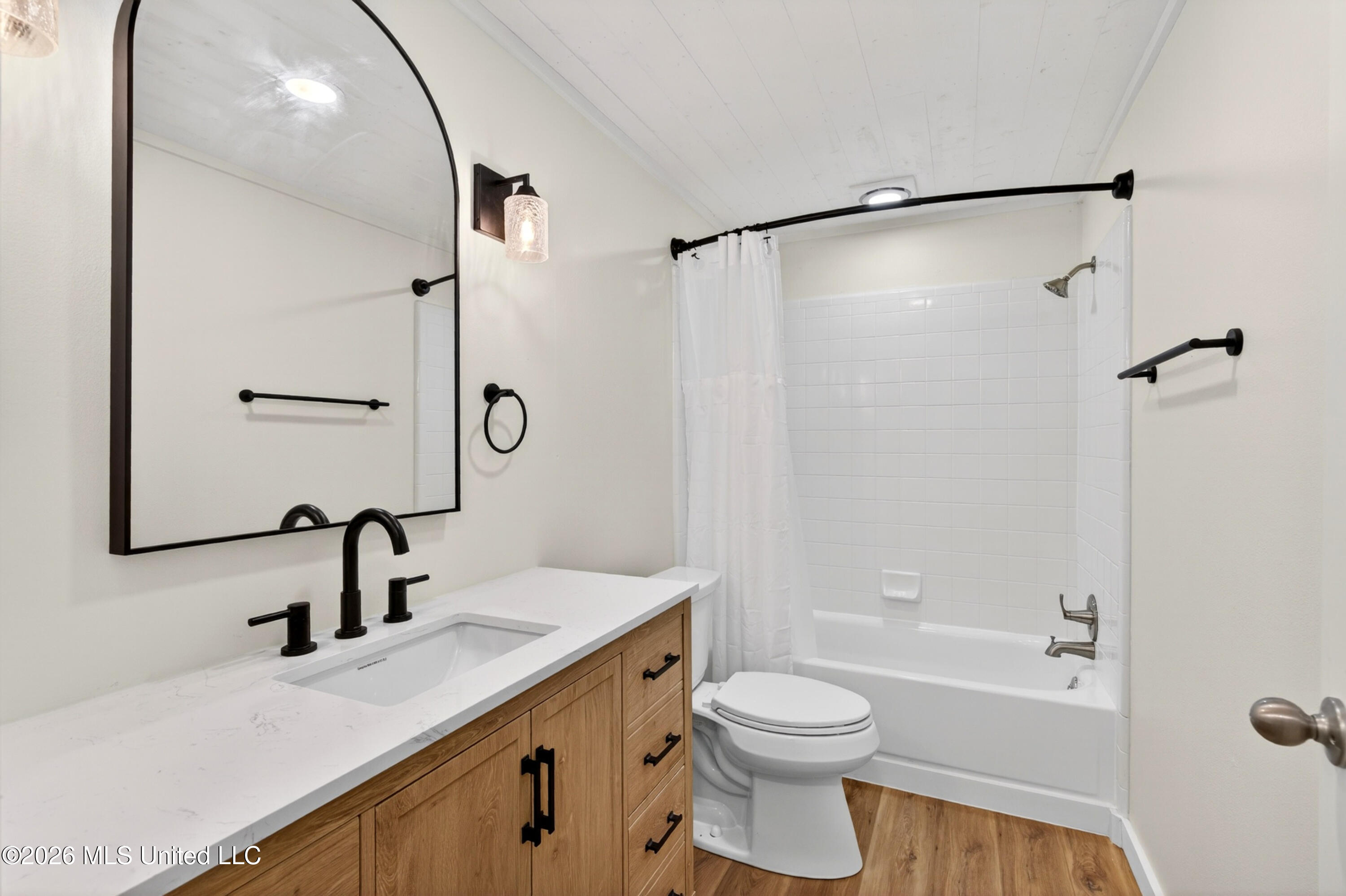 15706 57 Highway Property Photo 11