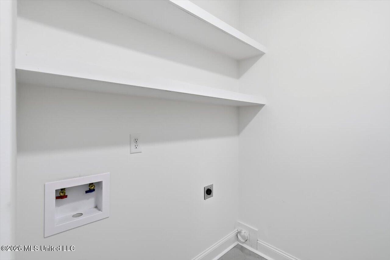 311 Jasmine Cove Lane Property Photo 16