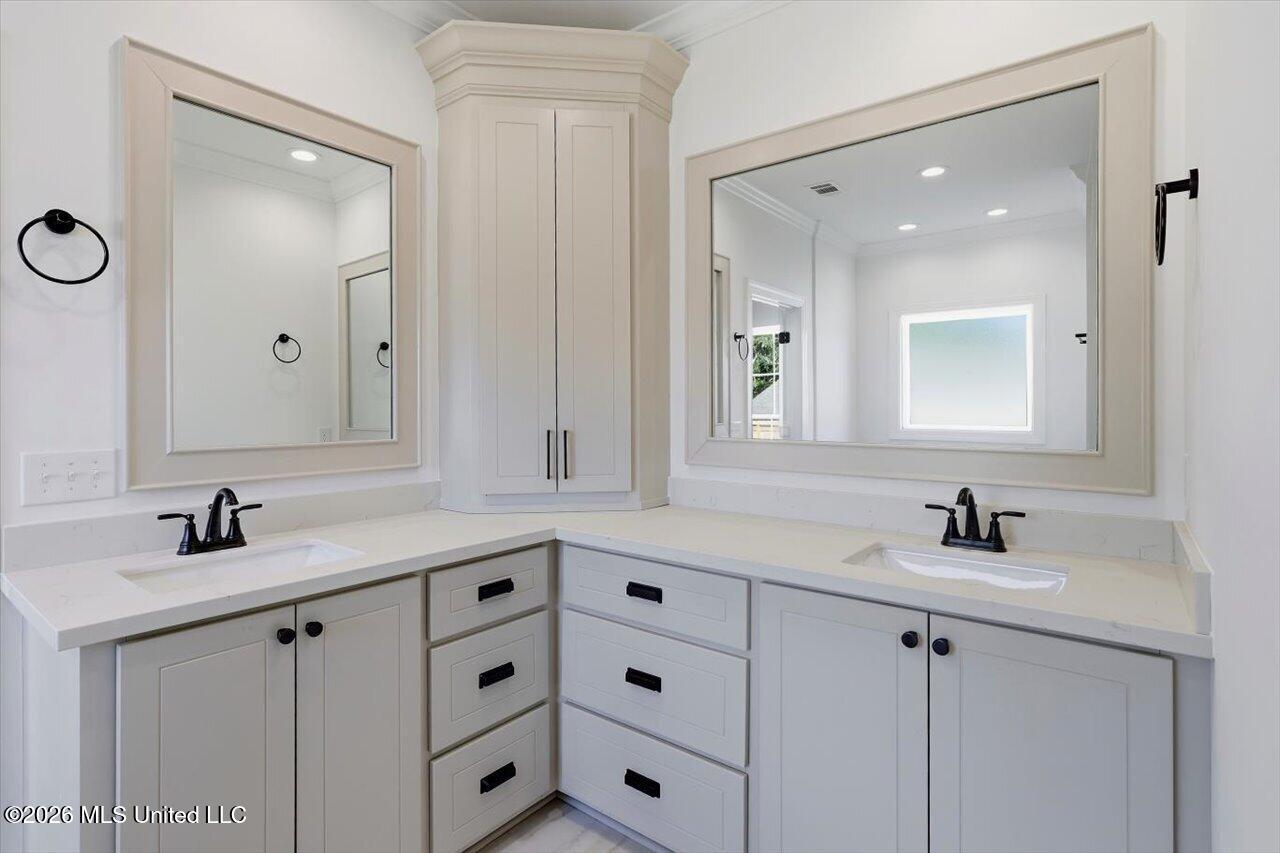 311 Jasmine Cove Lane Property Photo 21