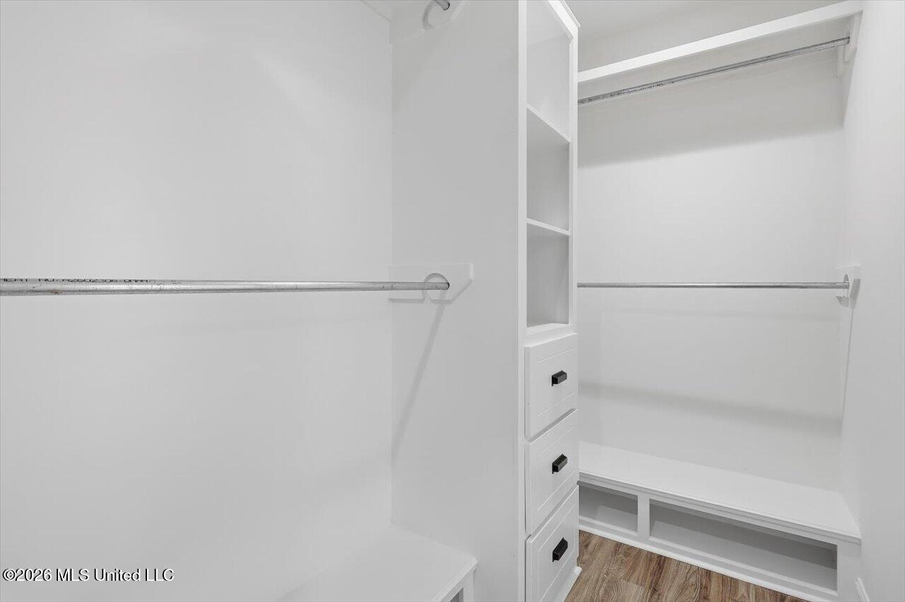 311 Jasmine Cove Lane Property Photo 24