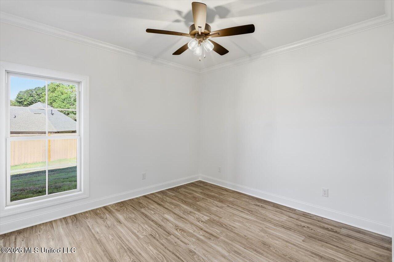 311 Jasmine Cove Lane Property Photo 27