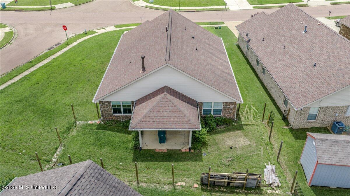 8802 Arendale Drive Property Photo 2