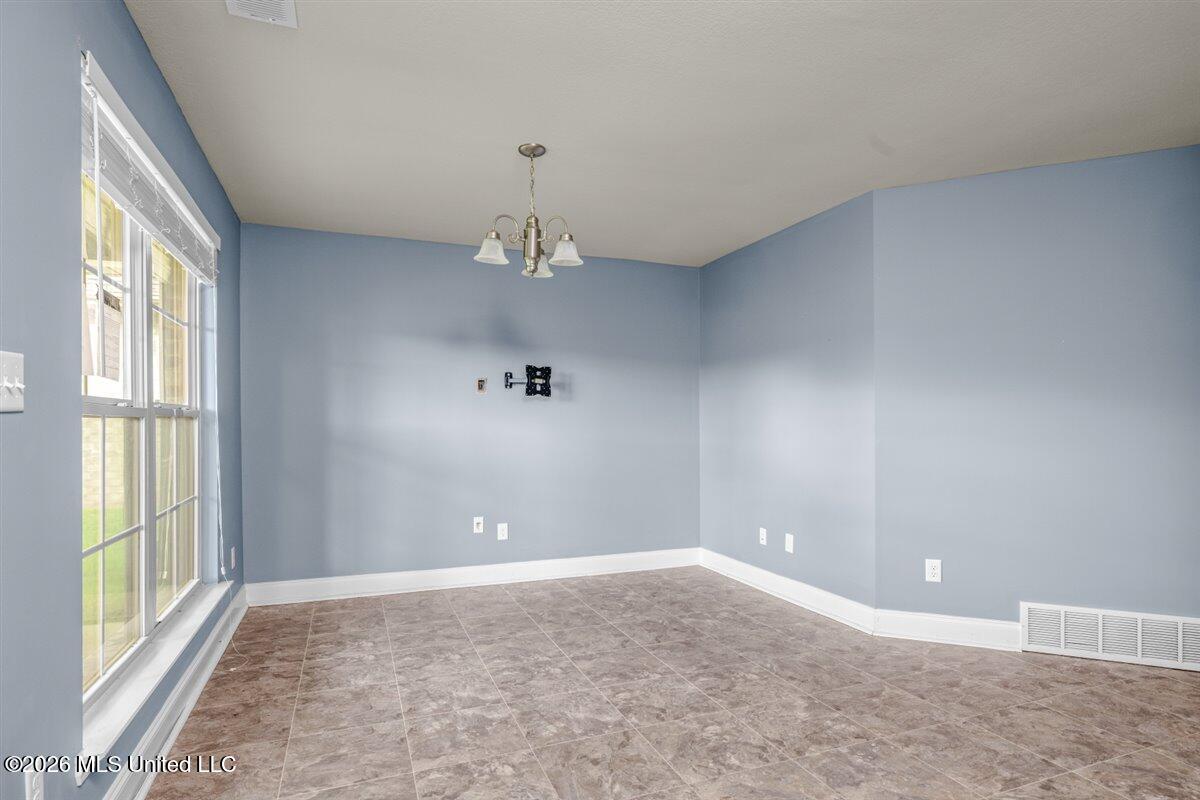 8802 Arendale Drive Property Photo 3