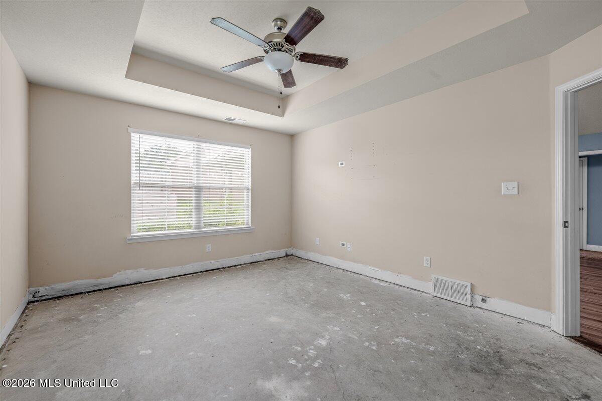 8802 Arendale Drive Property Photo 7