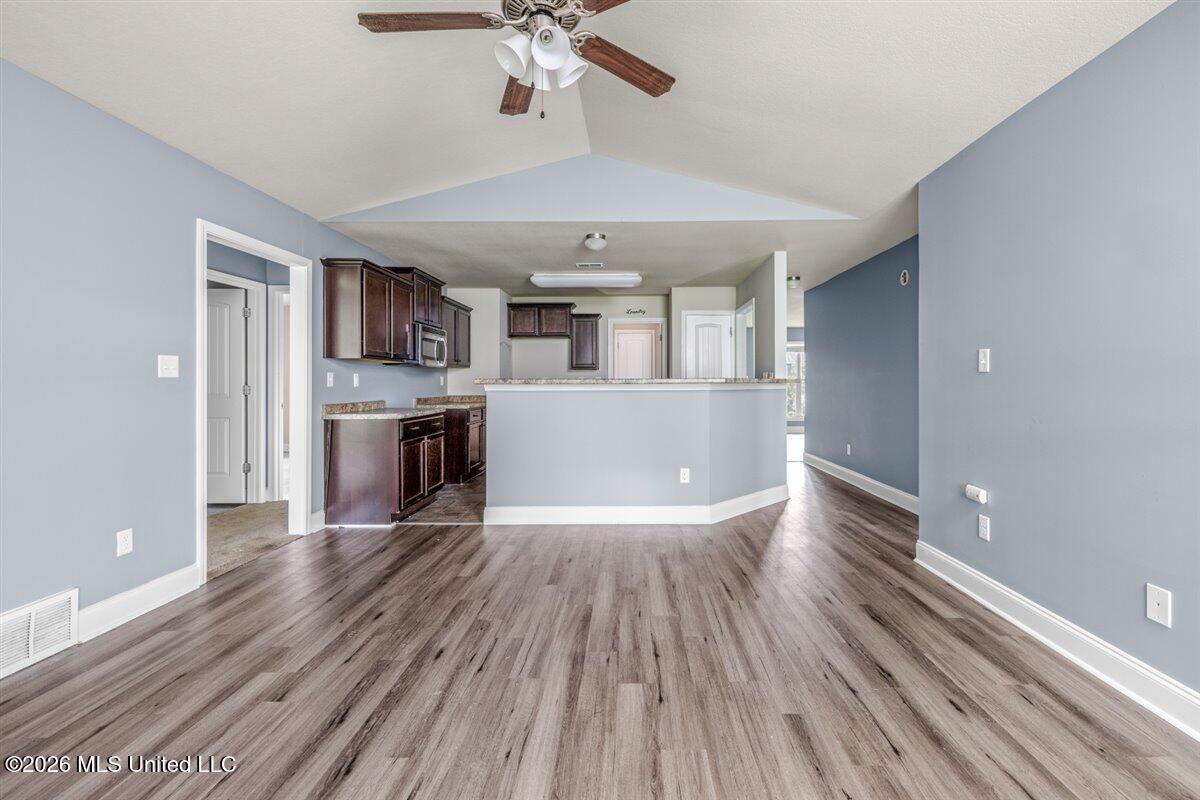 8802 Arendale Drive Property Photo 12