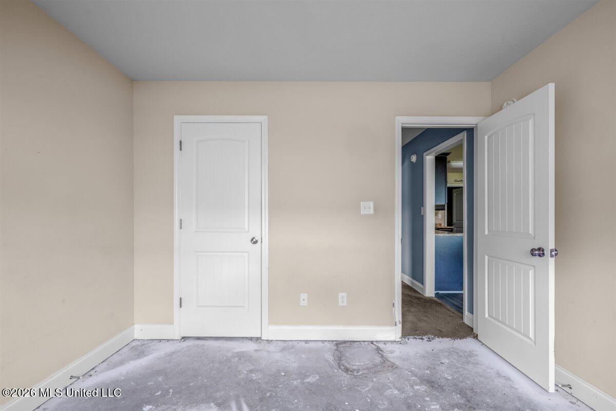 8802 Arendale Drive Property Photo 16