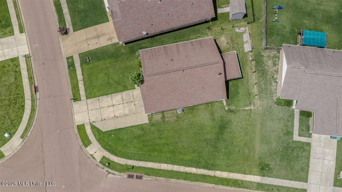 8802 Arendale Drive Property Photo 23