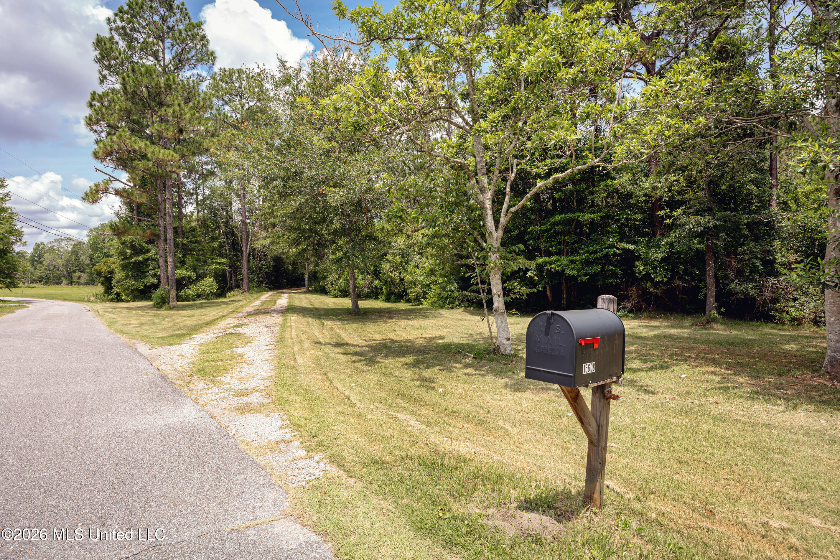 15608 Stanley Road Property Photo 4
