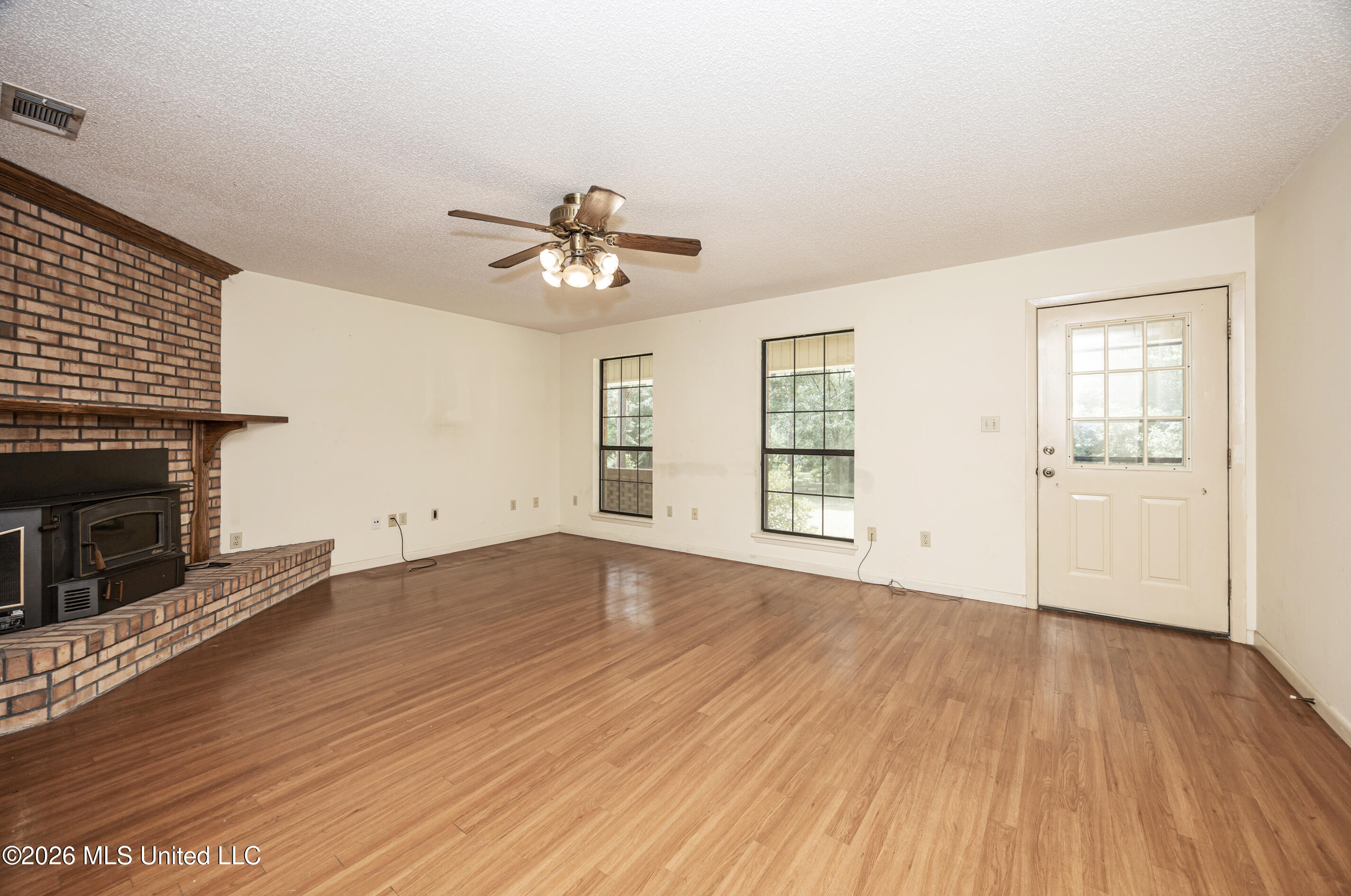 15608 Stanley Road Property Photo 14