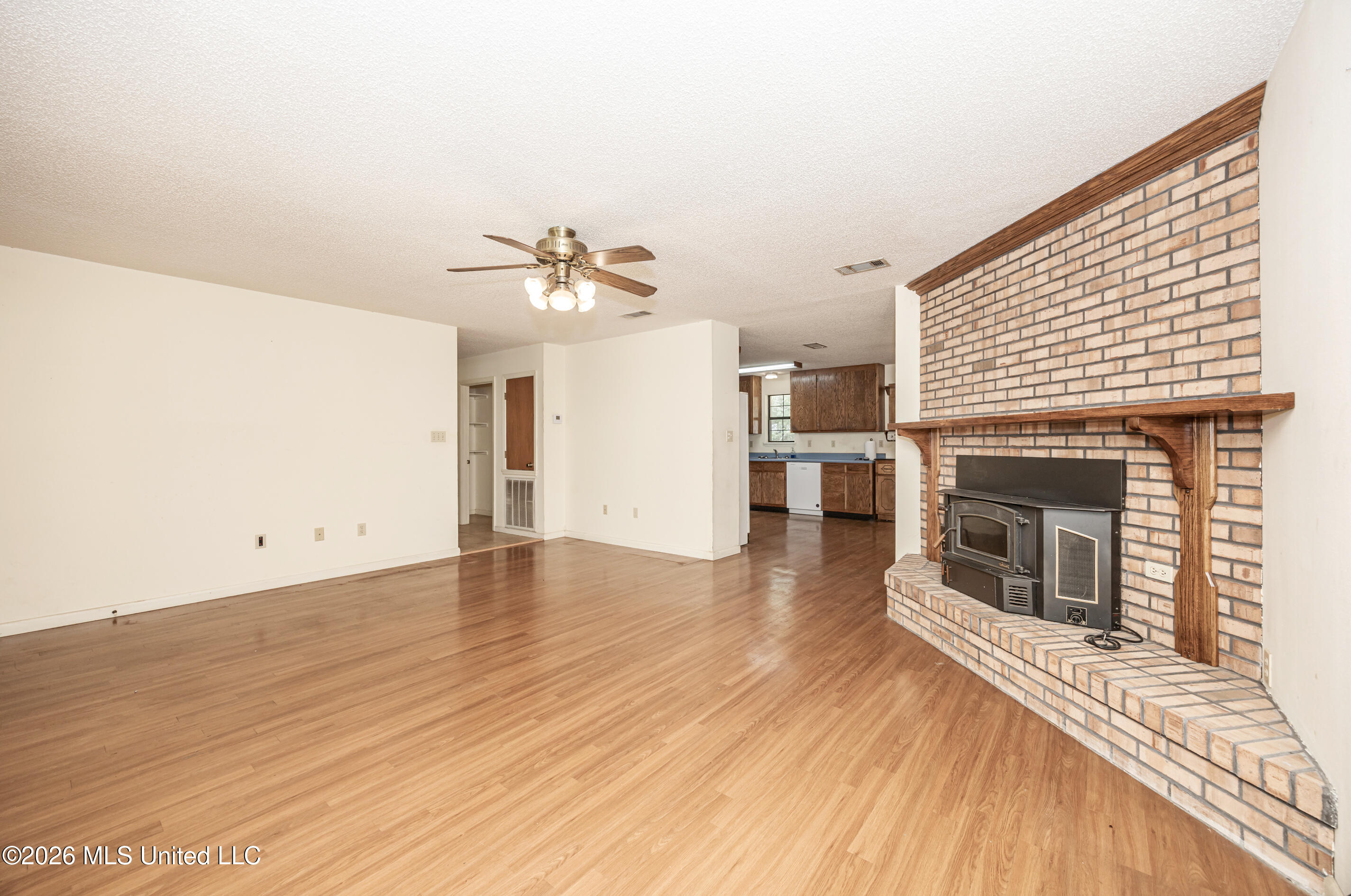 15608 Stanley Road Property Photo 16