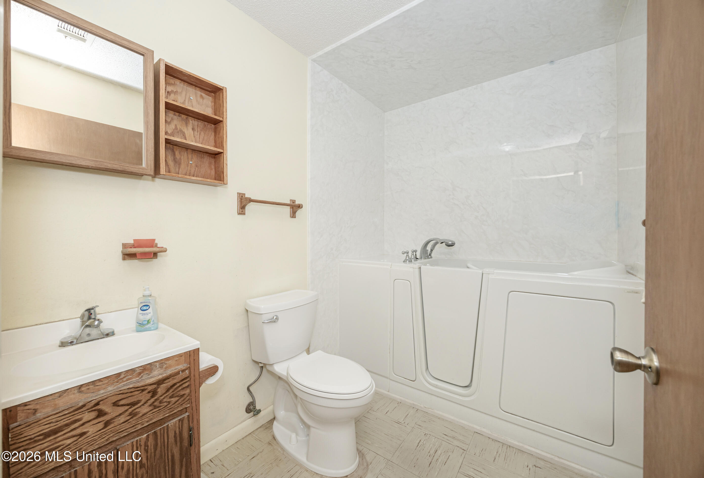 15608 Stanley Road Property Photo 25