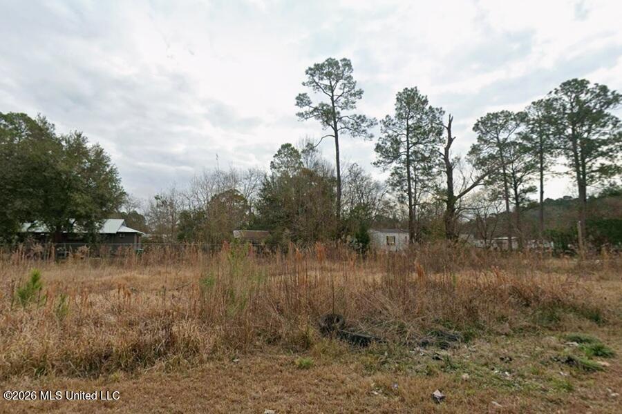 1 Sunrise Drive Property Photo 5