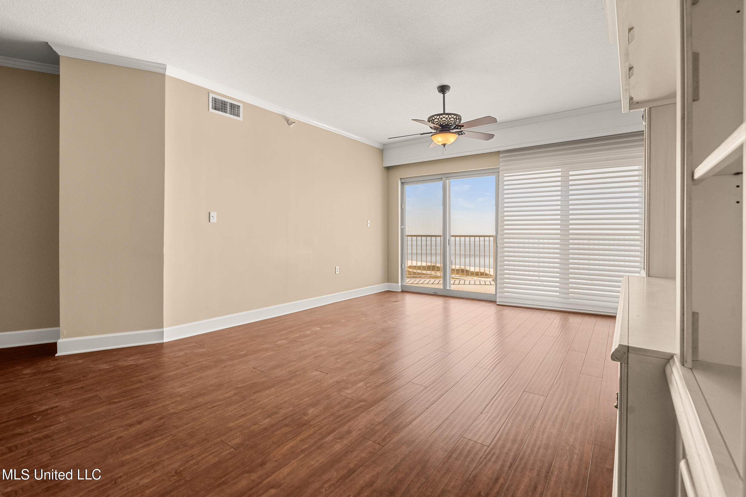 1899 Beach Boulevard Property Photo 13