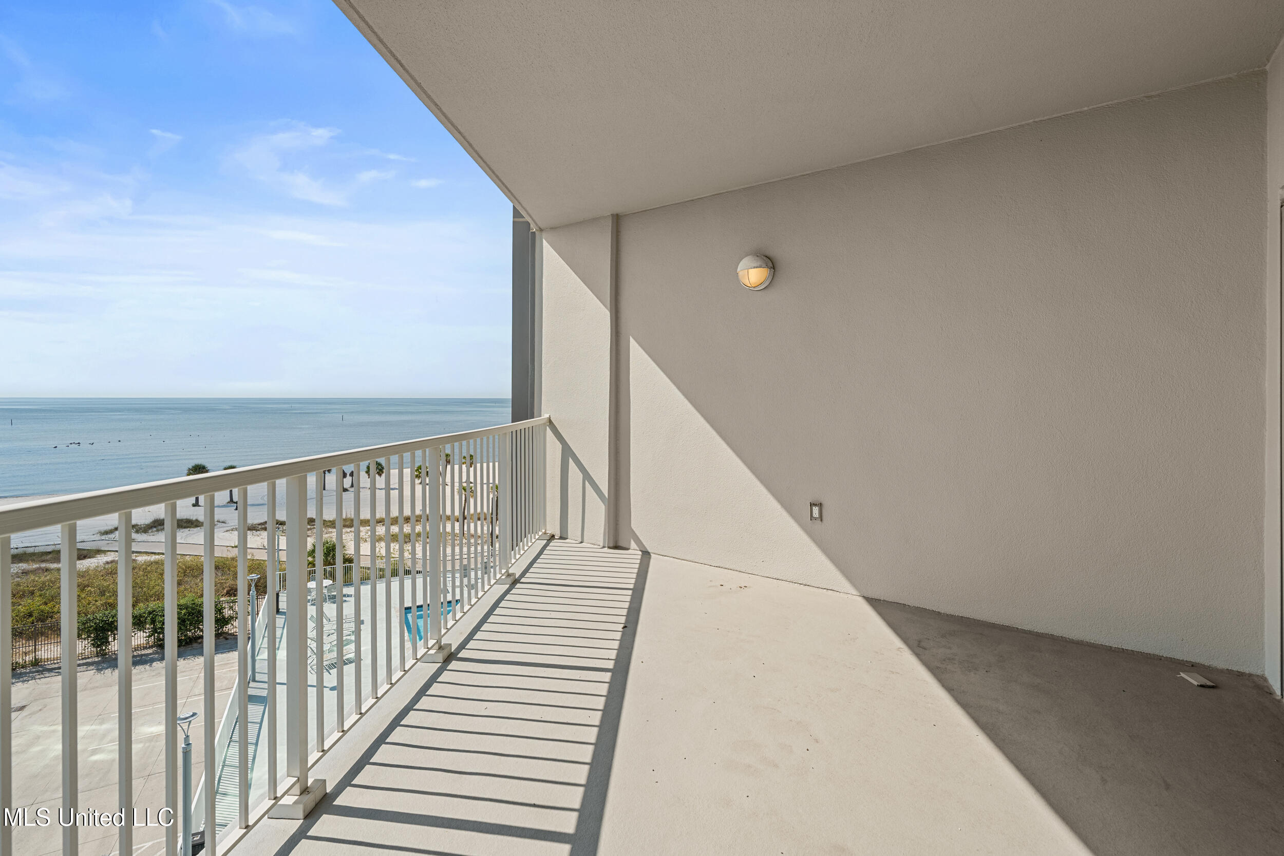 1899 Beach Boulevard Property Photo 15
