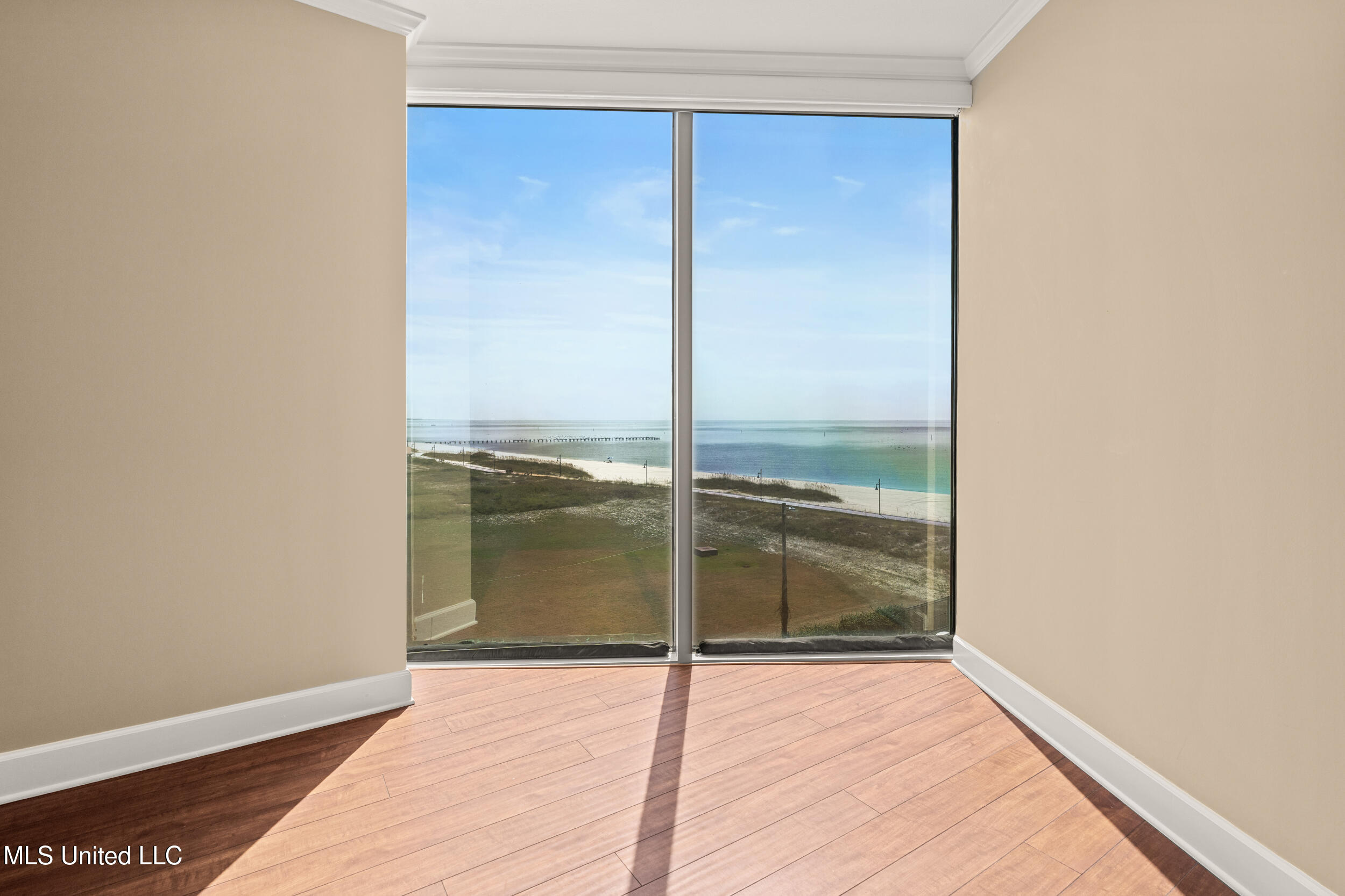 1899 Beach Boulevard Property Photo 27